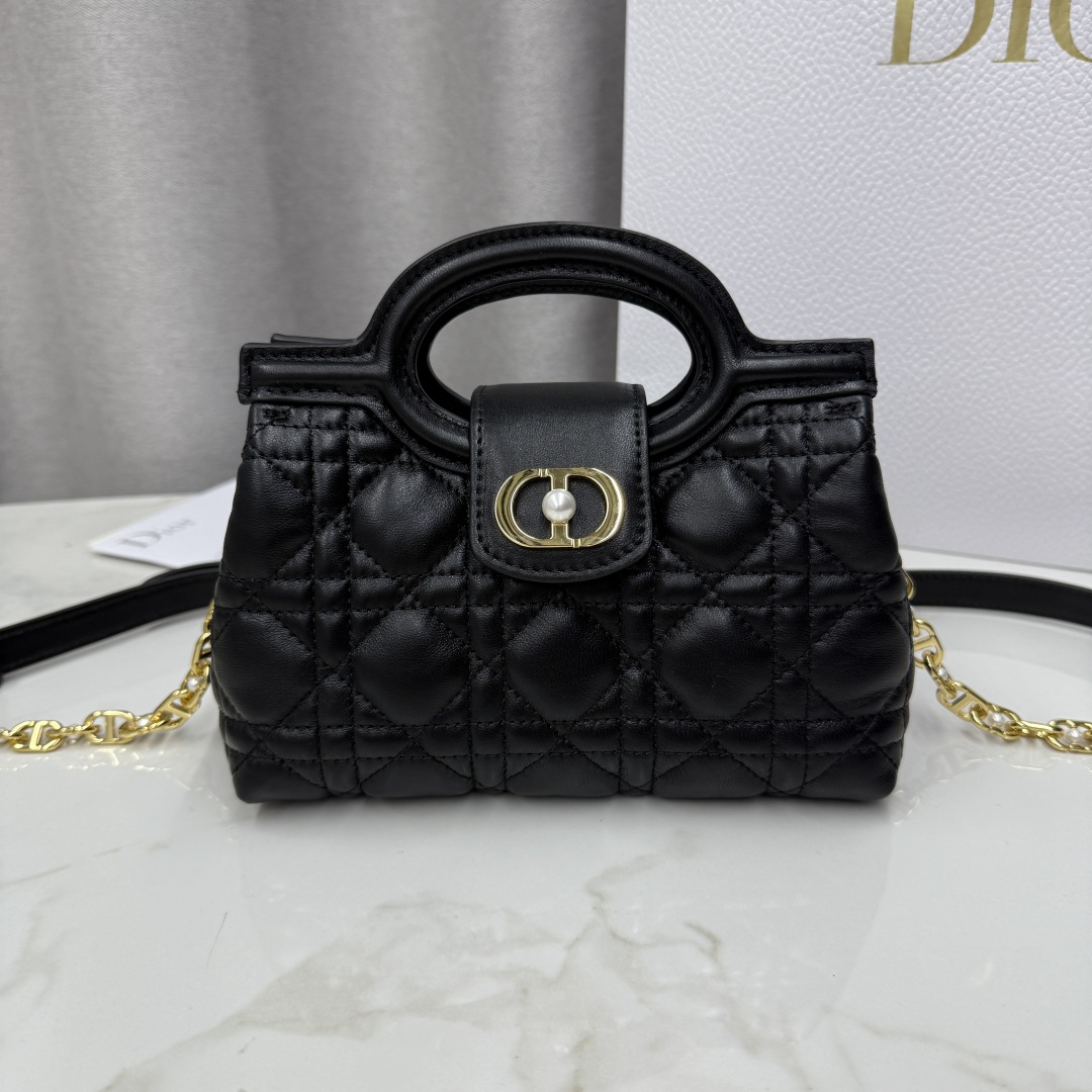 [TOP] Christian Dior  Jolie Top Handle Bag 18.5 x 13 x 8.5 cm - 5 Colors