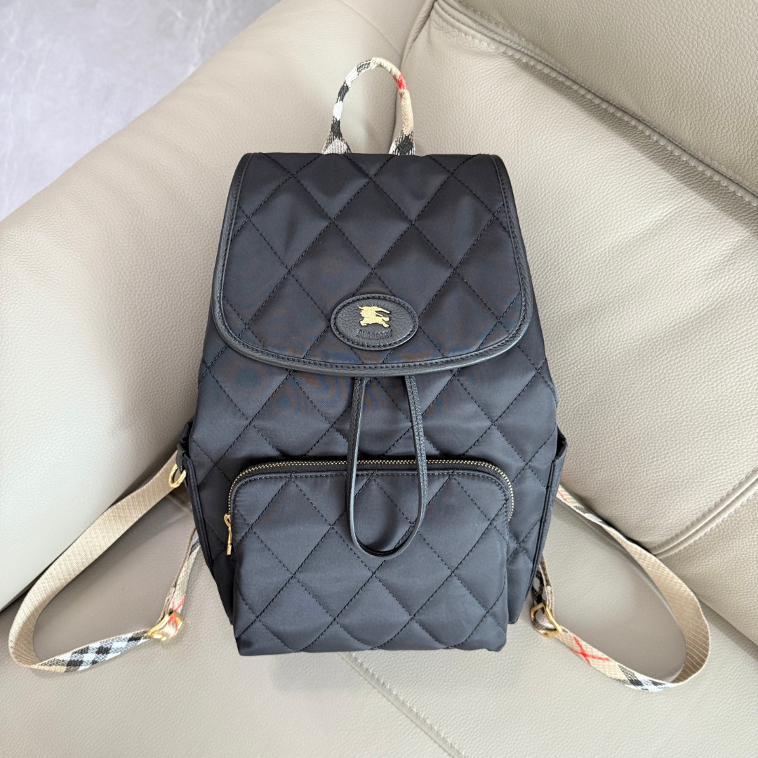 [TOP] BURBERRY Horseshoe  Backpack 21× 13× 34.5cm - 2 Colors