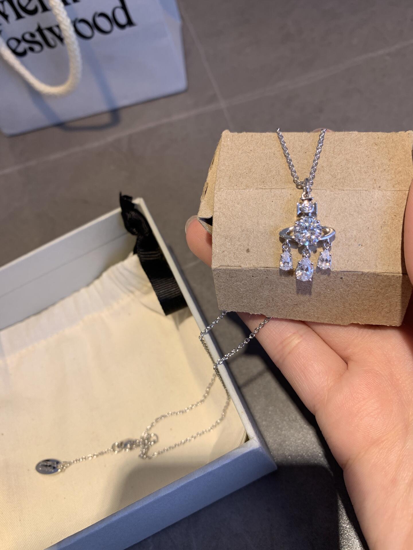 [TOP] Vivienne Westwood Diamond Saturn Necklace - Sliver