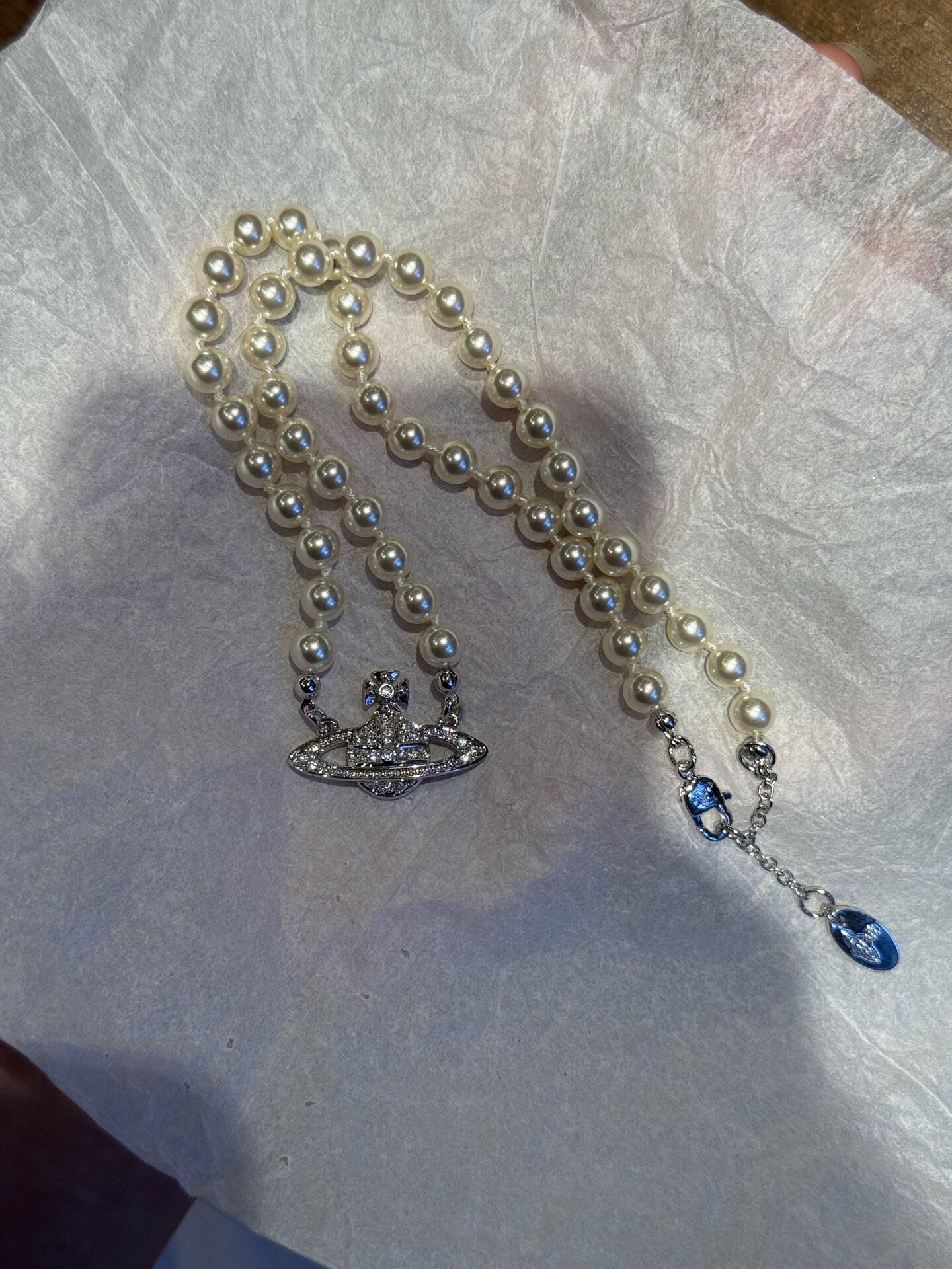 [TOP] Vivienne Westwood Pearl Saturn Necklace - Sliver