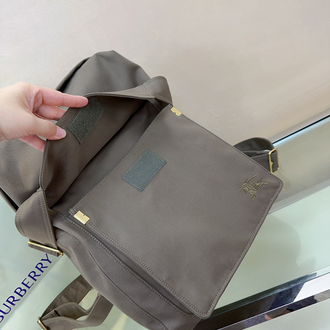 [TOP] BURBERRY Cotton Backpack 33× 10× 43cm -  Brown