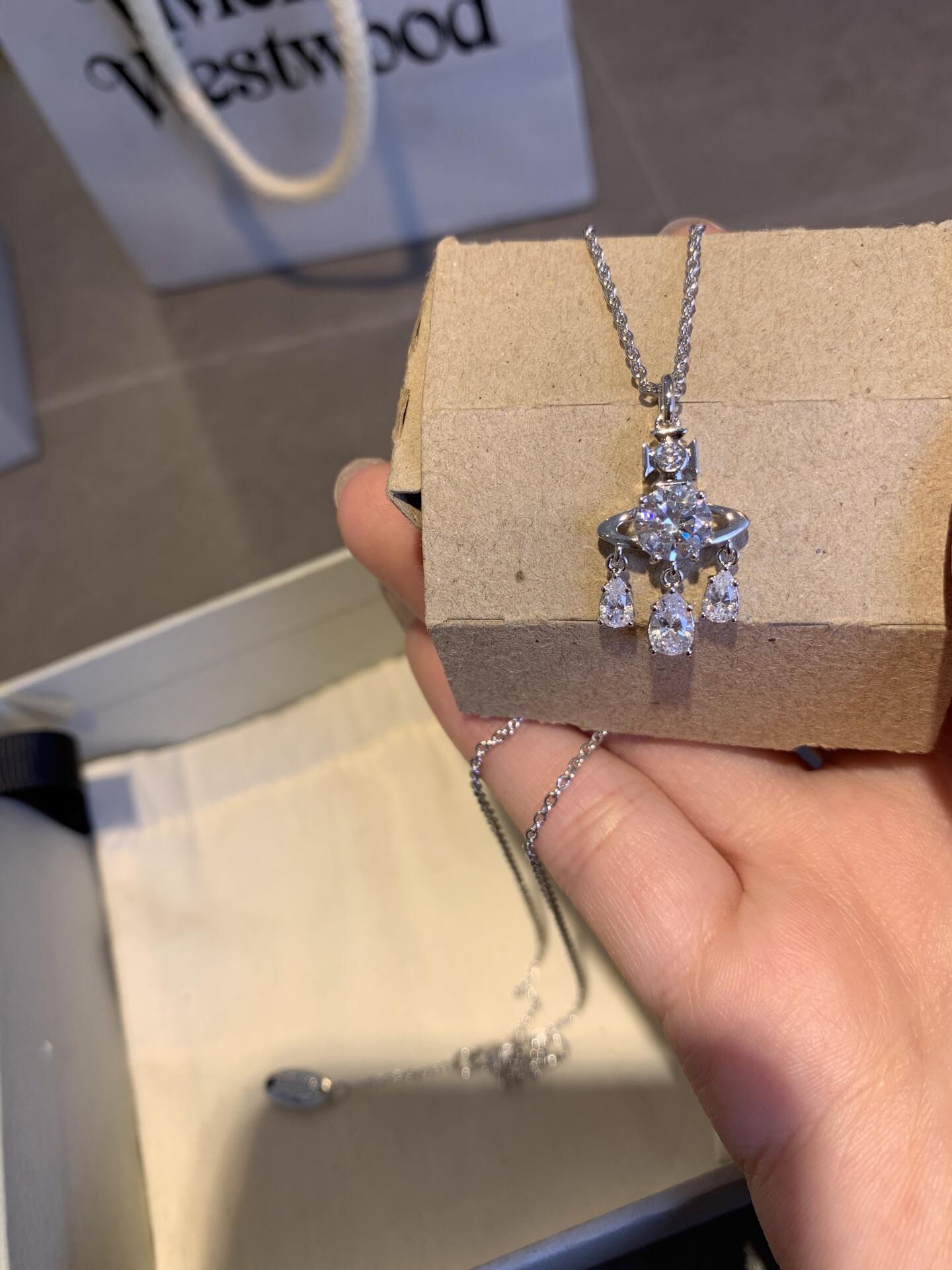 [TOP] Vivienne Westwood Diamond Saturn Necklace - Sliver