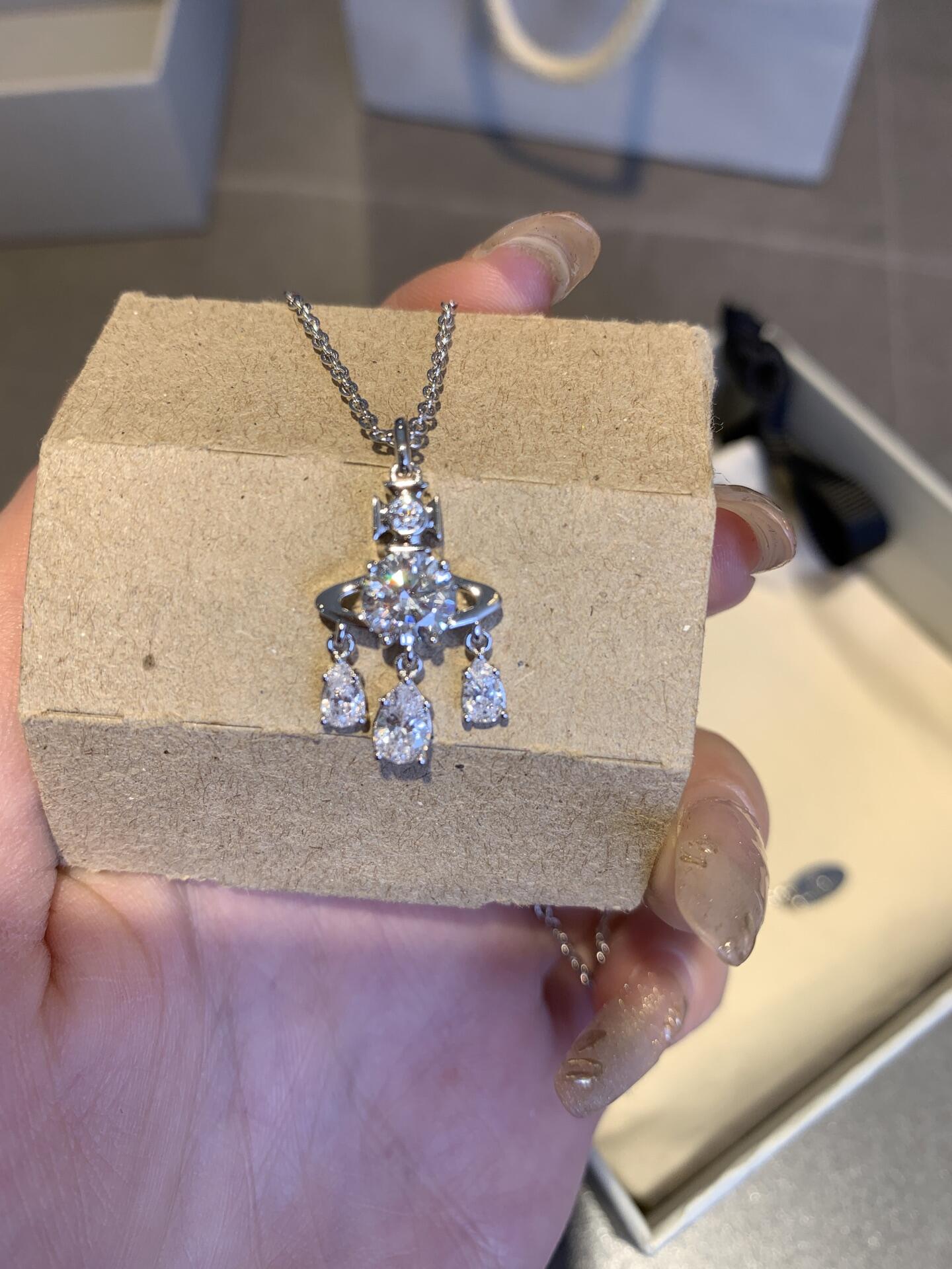 [TOP] Vivienne Westwood Diamond Saturn Necklace - Sliver