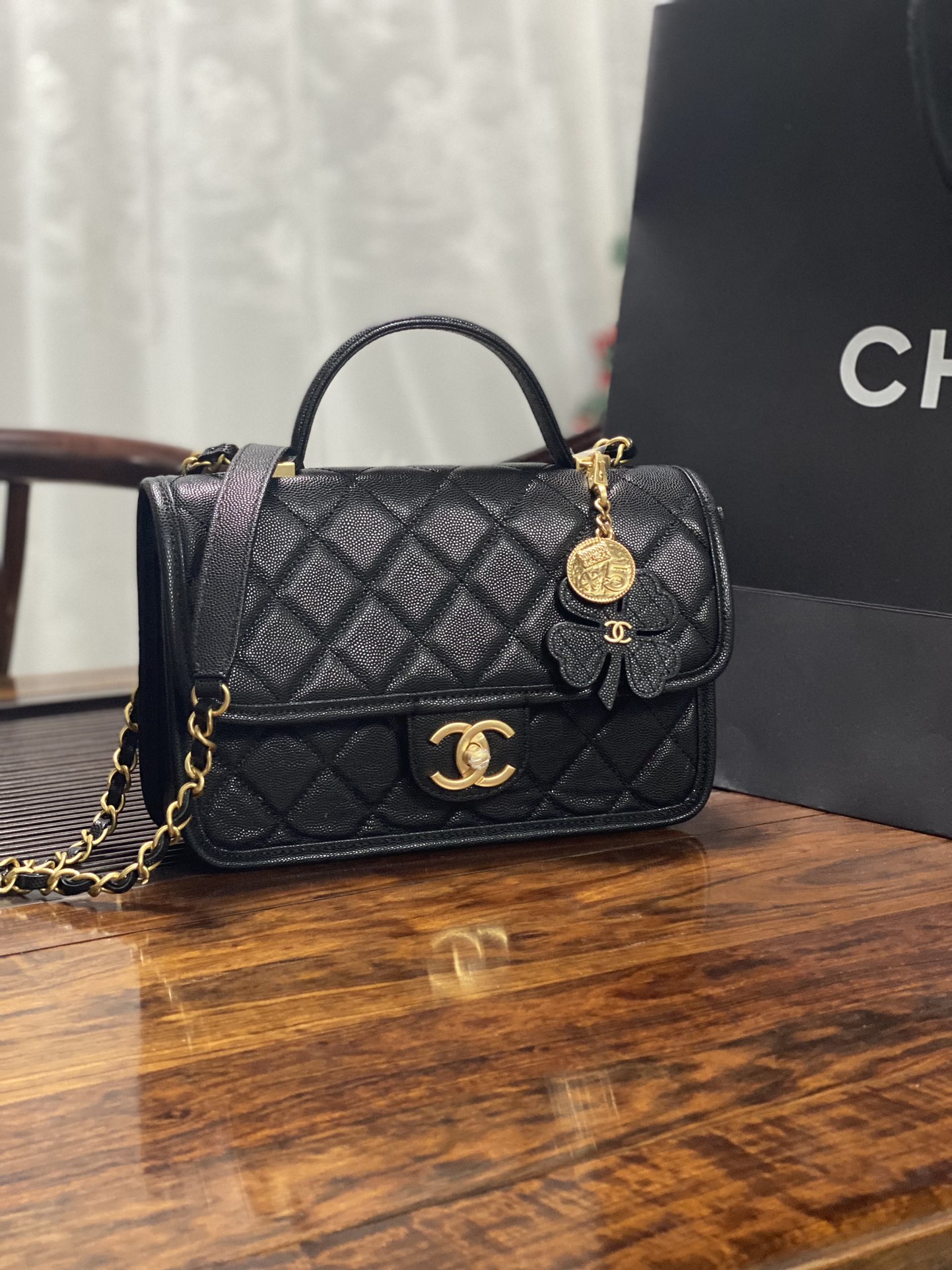 [TOP] CHANEL Backpack Calfskin 16.5x25x8.5cm - Black&GHW