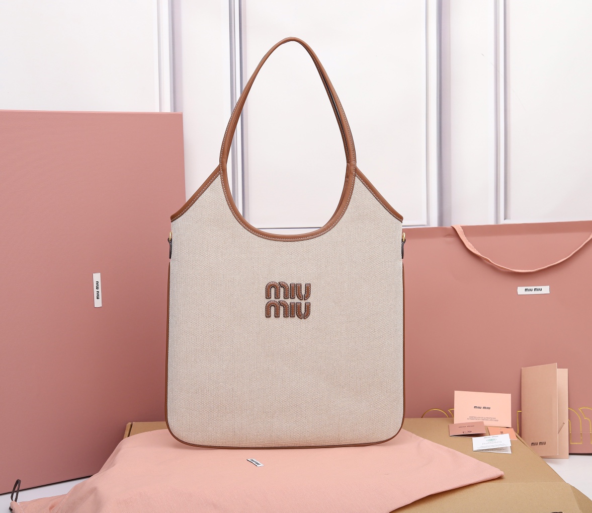 [TOP] Miu Miu Tote Bags 20x24cm/35x40cm - Beige