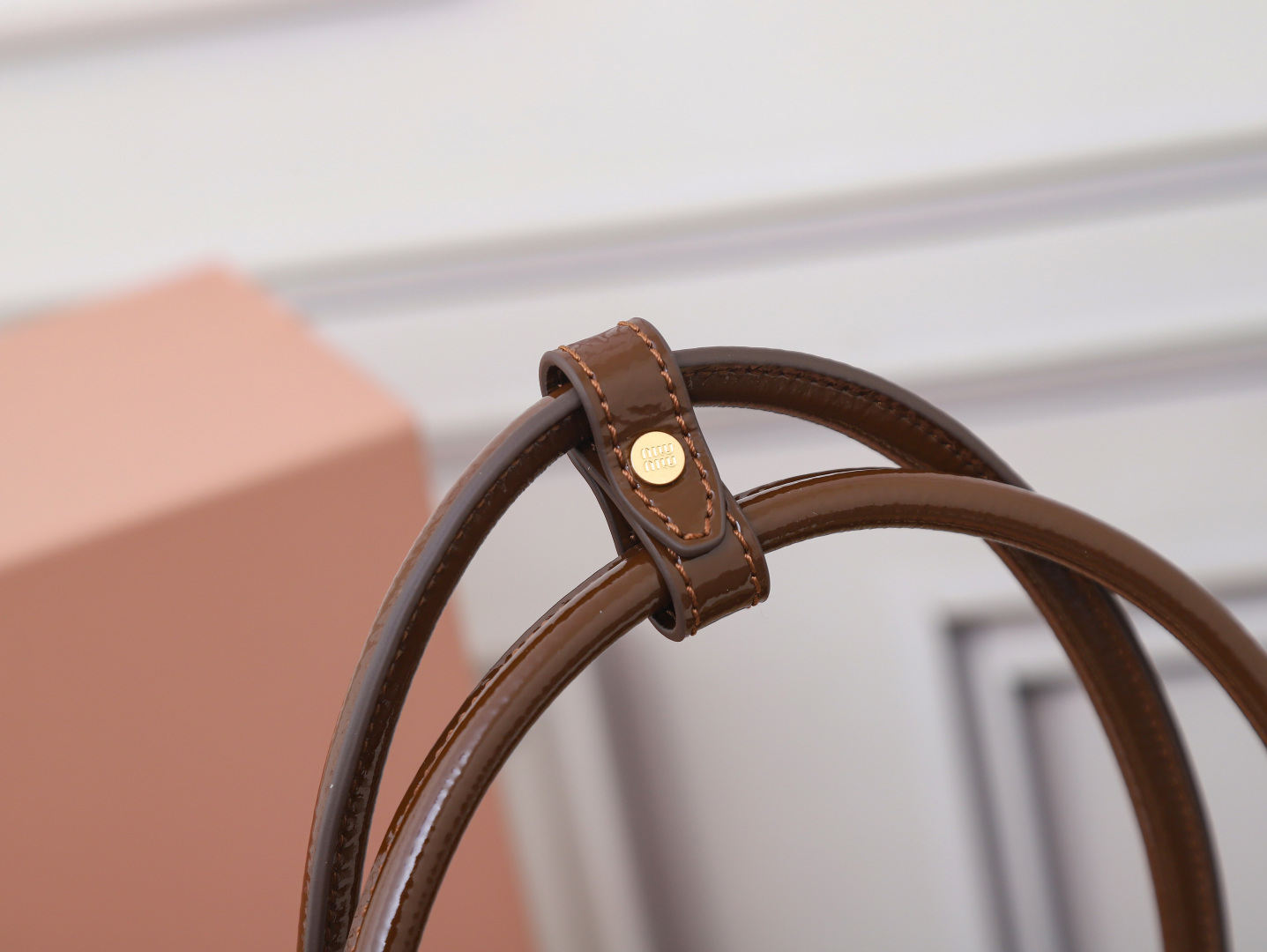 [TOP] Miu Miu Bag Wax Leather with Ice Crack Texture 28X12X9cm - Brown