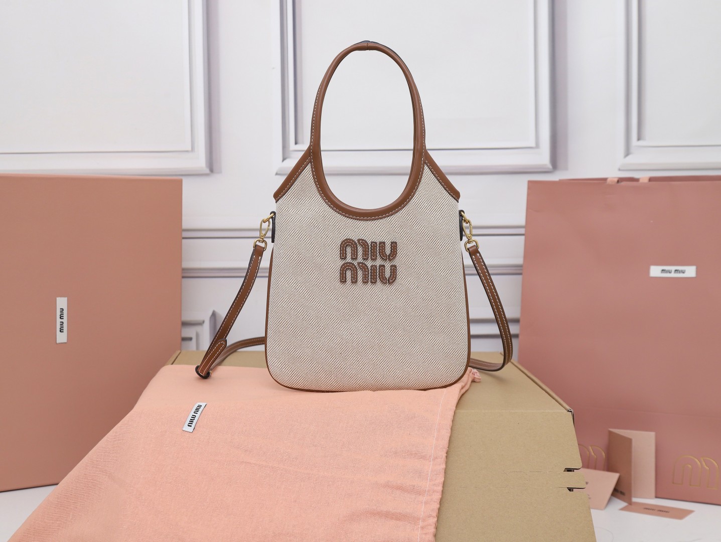 [TOP] Miu Miu Tote Bags 20x24cm/35x40cm - Beige