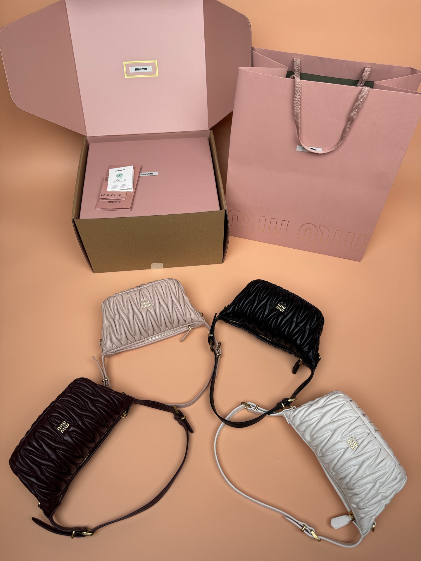 [TOP] Miu Miu Wander Matelasse Lambskin Hobo Bag 15x8.5x8cm - 4 Colors