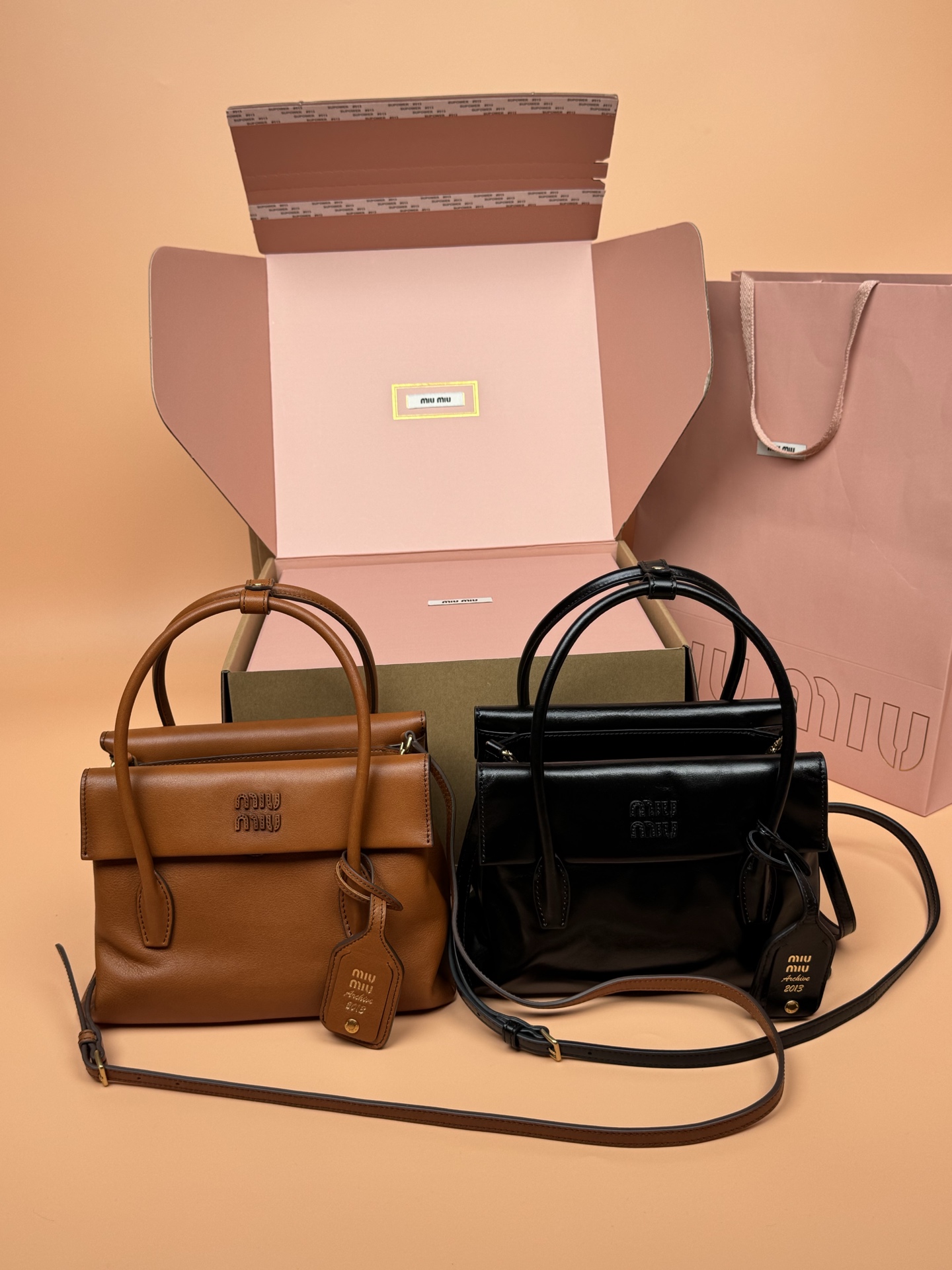 [TOP] Miu Miu Solitaire Bag 28x19.5x11cm - 2 Colors