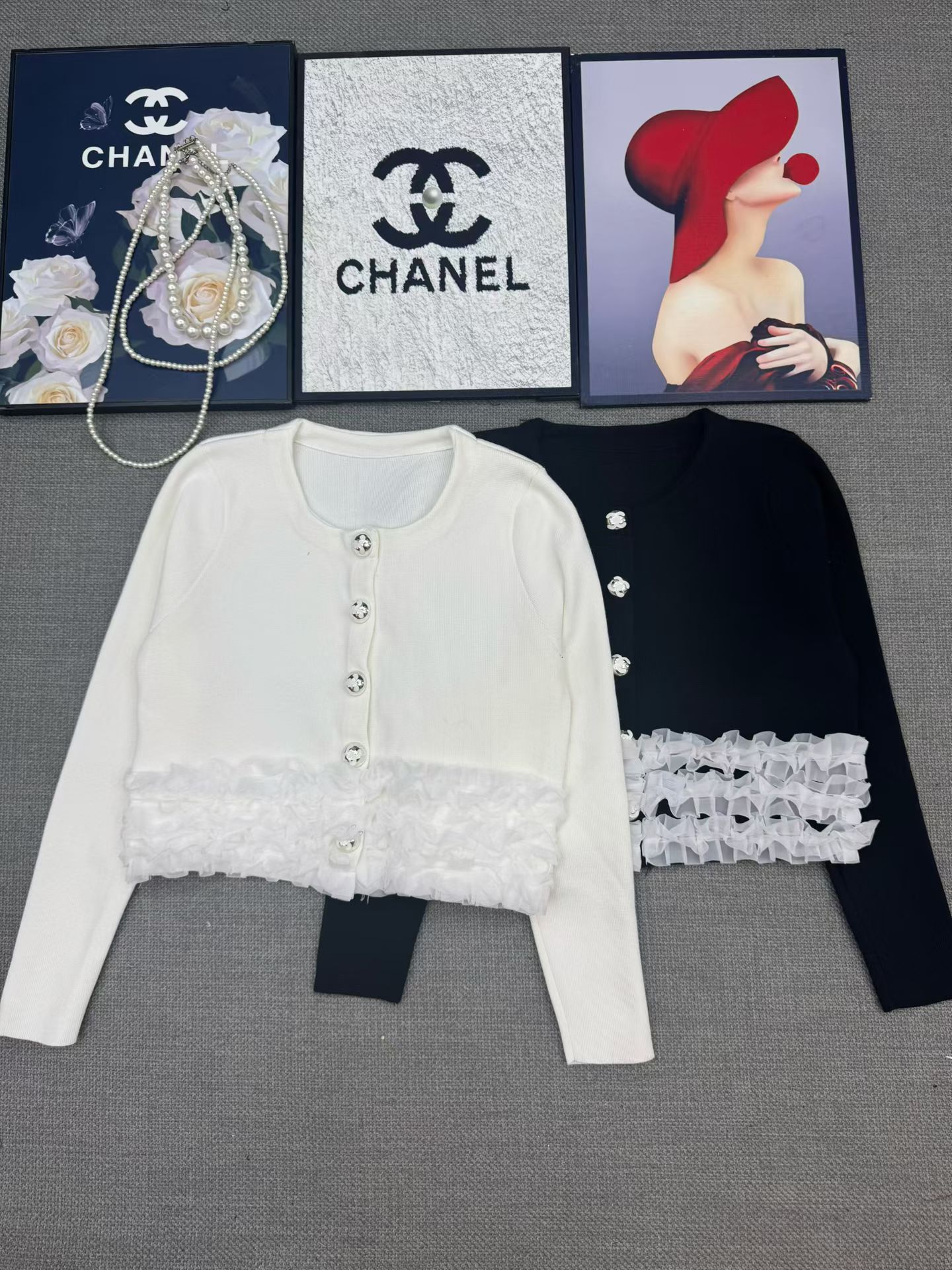 [TOP] CHANEL Knitted Cardigan -  2 Colors