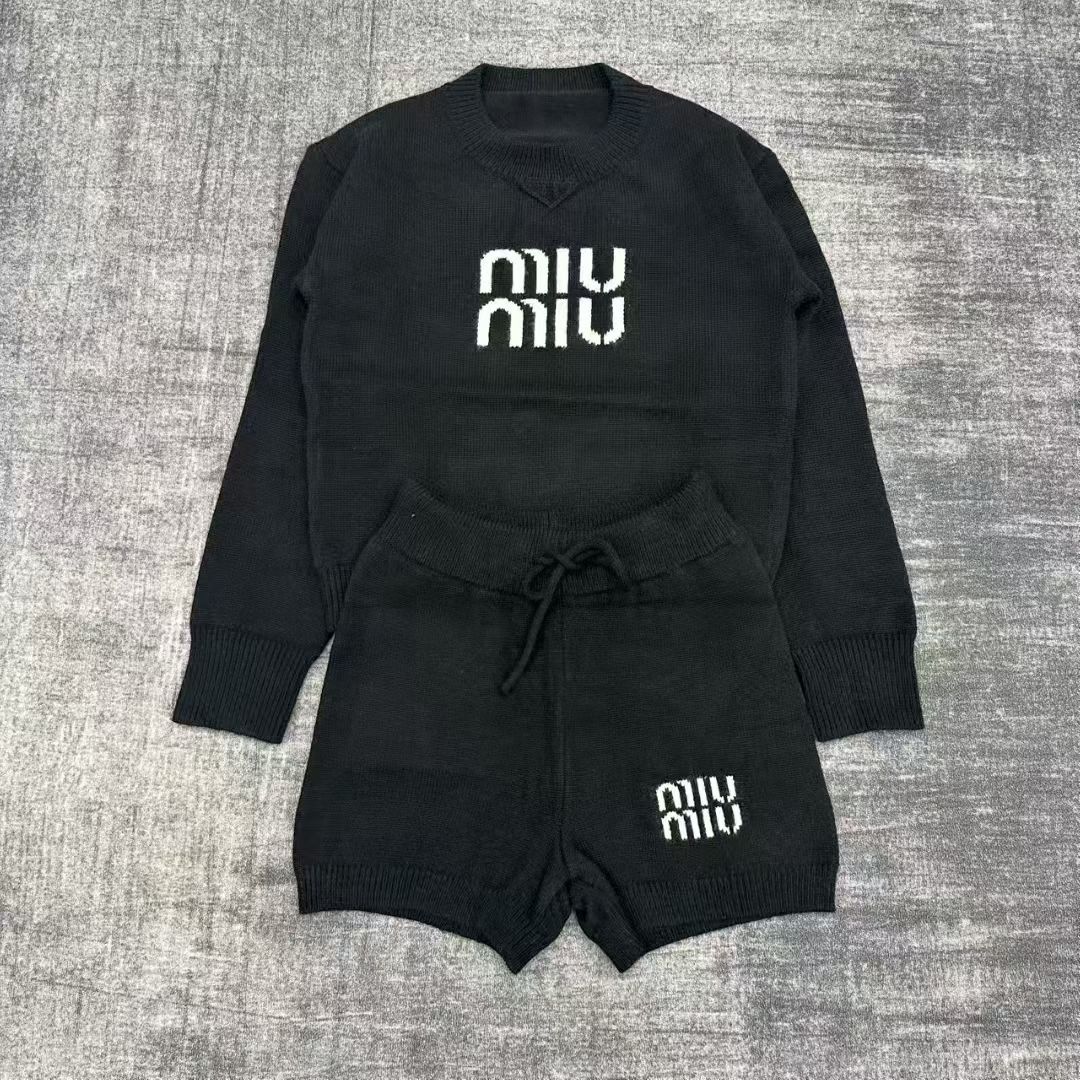 [TOP] Miu Miu Knit Set - 3 Color
