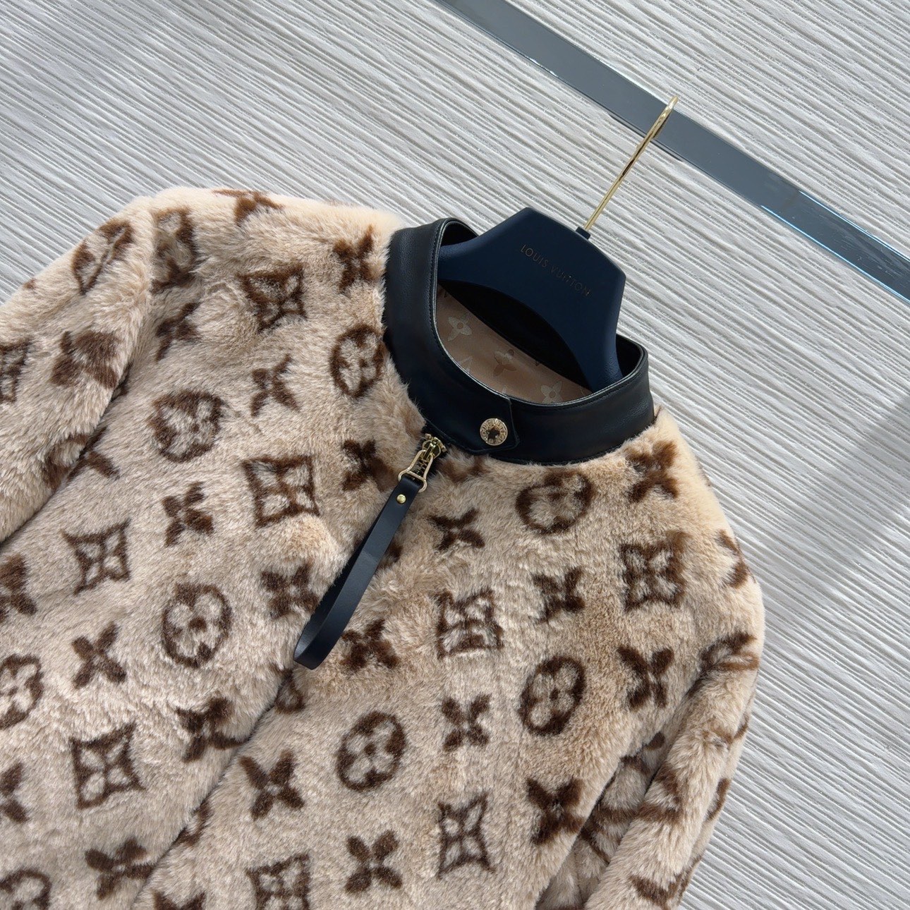 [TOP] Louis Vuitton LV Jacket - Brown