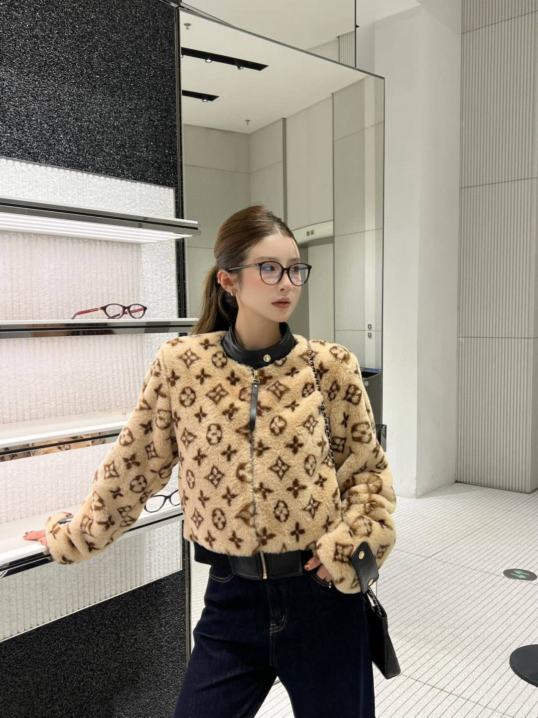 [TOP] Louis Vuitton LV Jacket - Brown