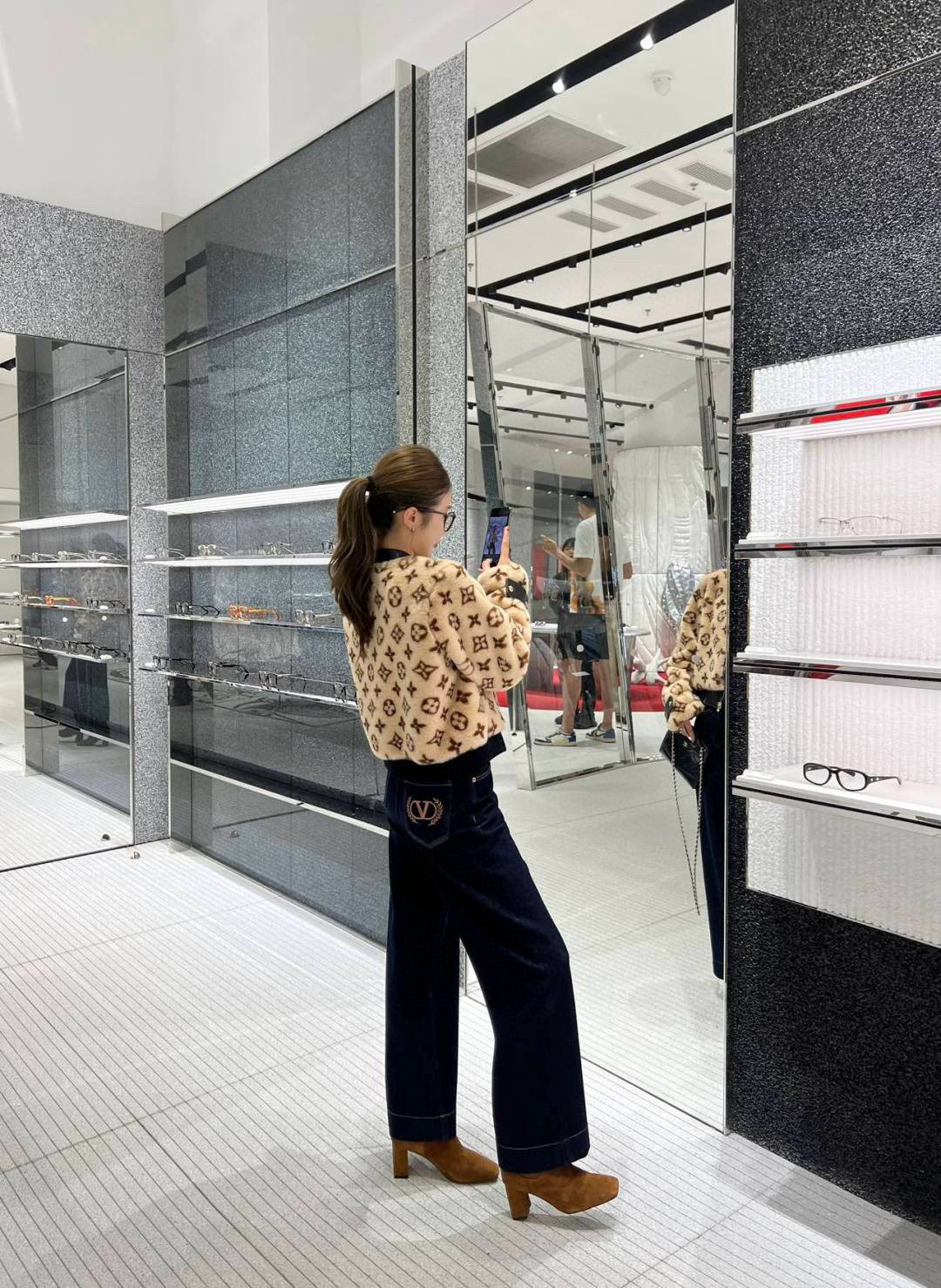 [TOP] Louis Vuitton LV Jacket - Brown