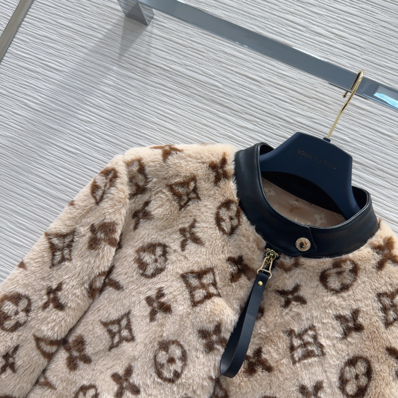 [TOP] Louis Vuitton LV Jacket - Brown