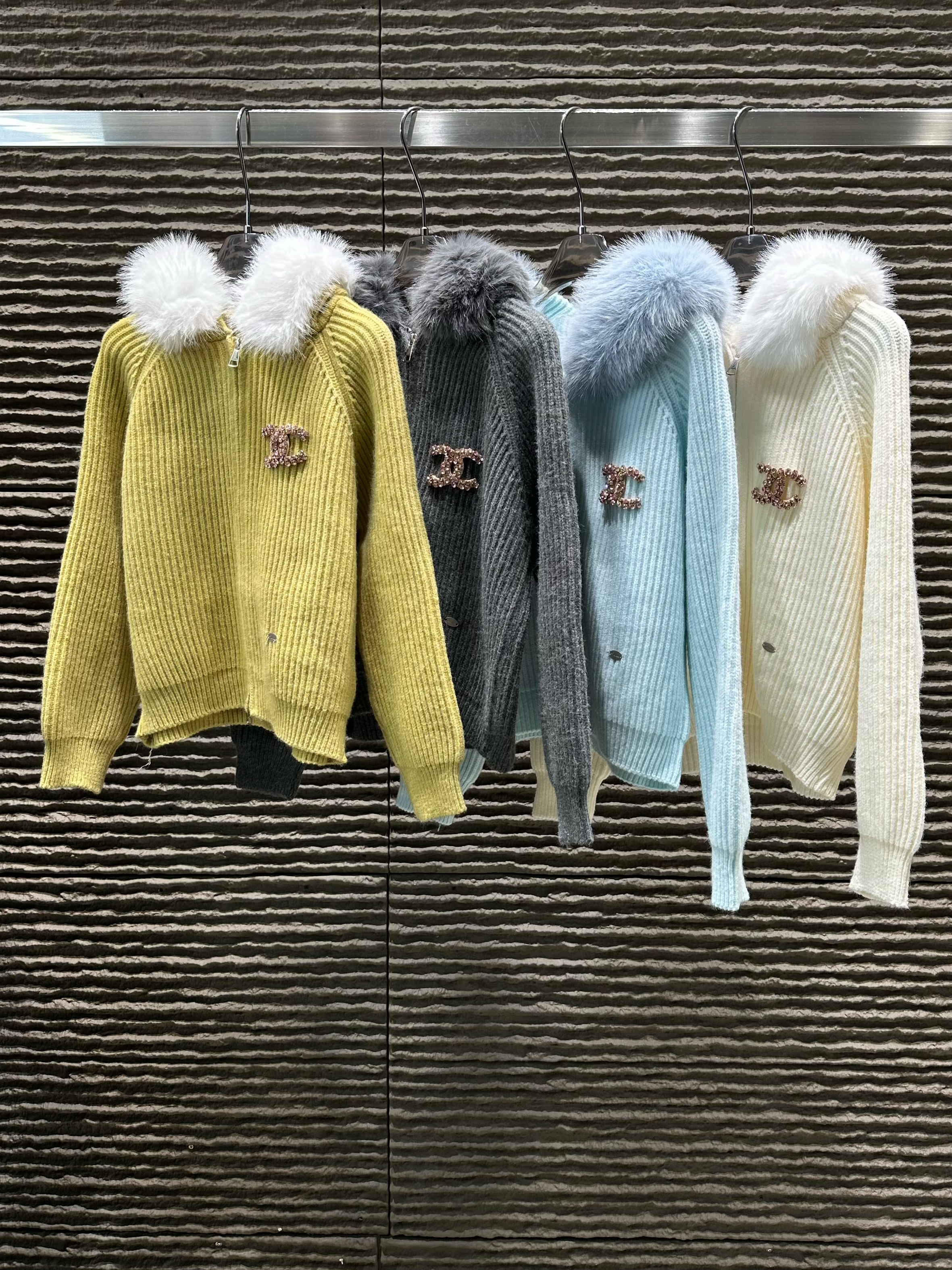 [TOP] CHANEL Sweater -  3 Colors