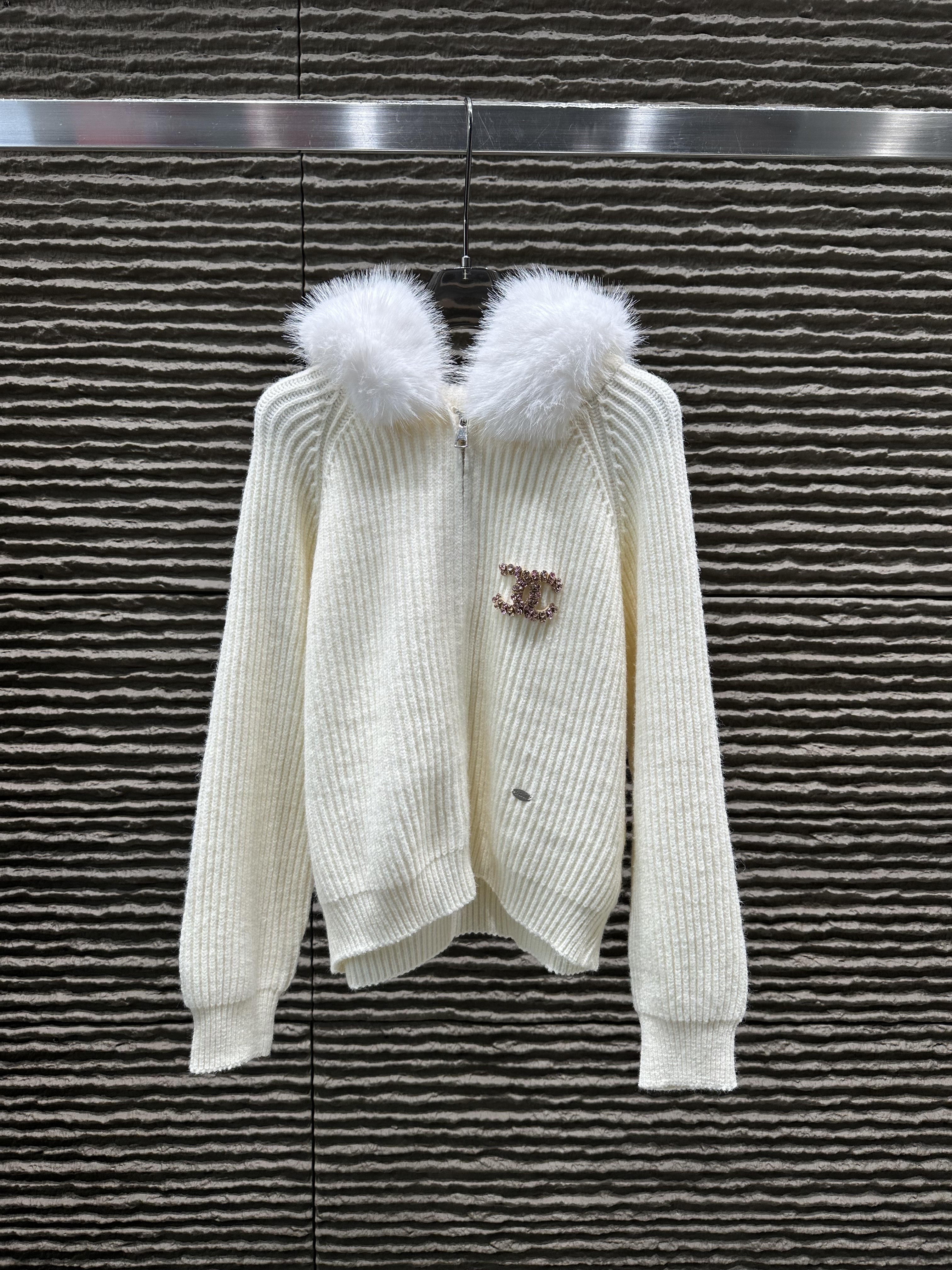 [TOP] CHANEL Sweater -  3 Colors