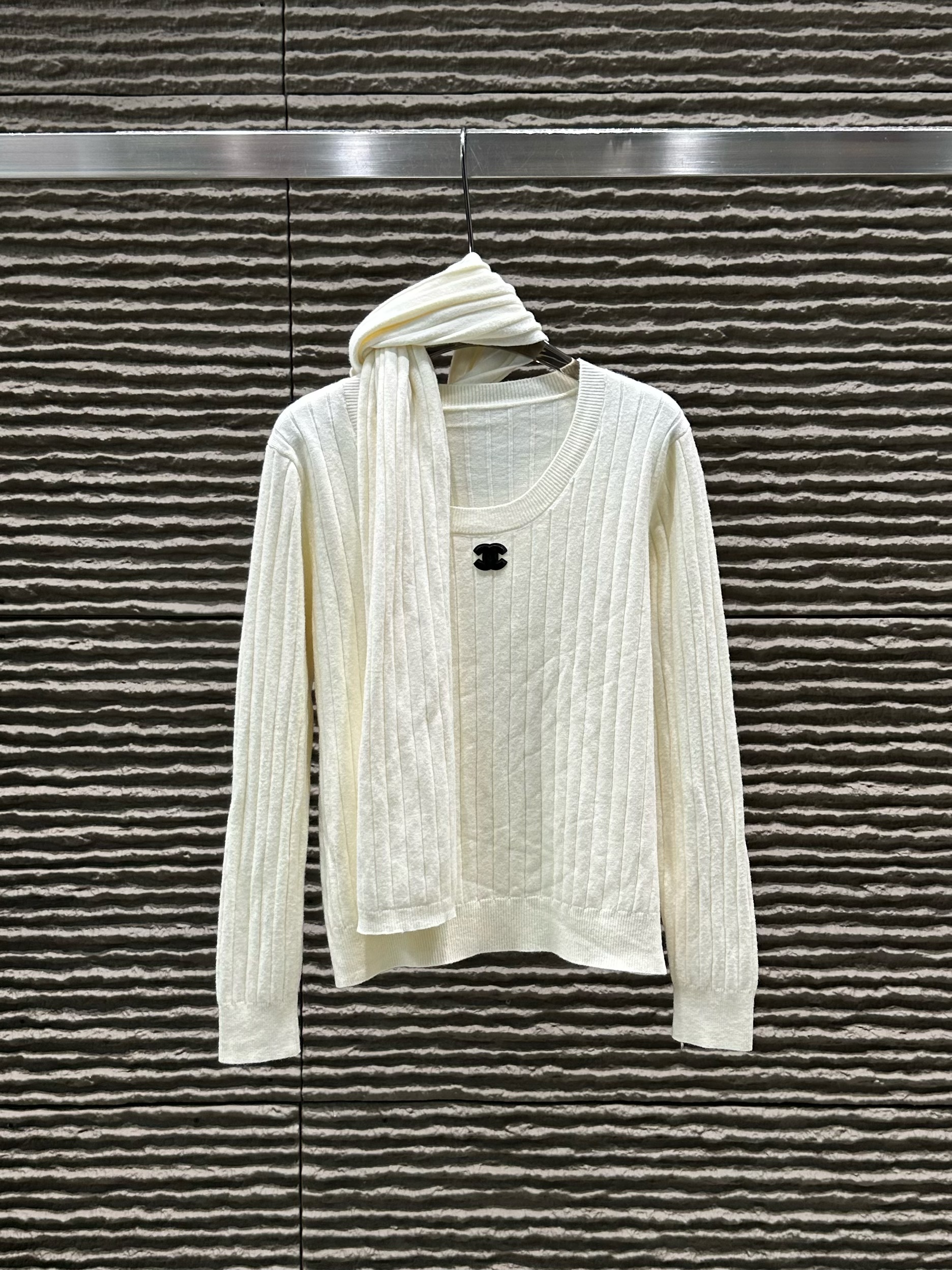 [TOP] CHANEL Sweater -  3 Colors