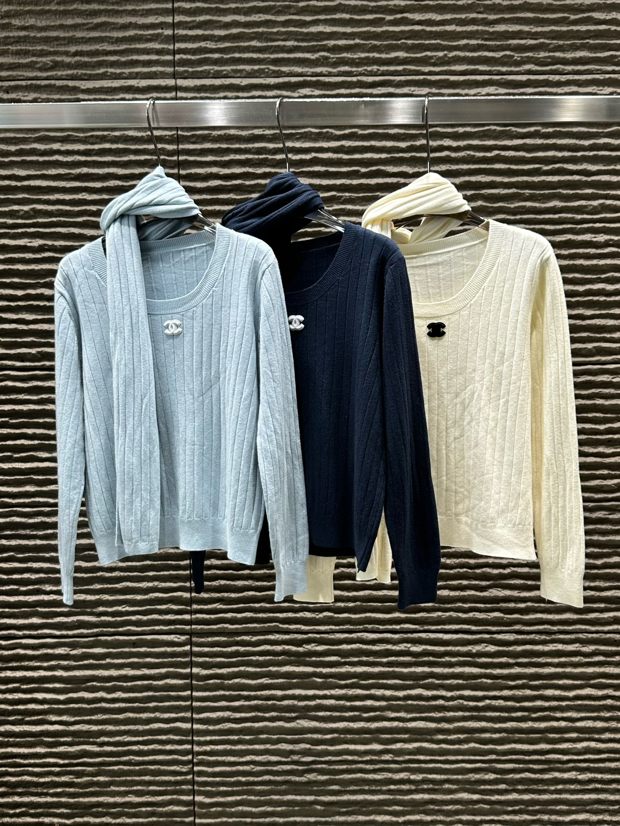 [TOP] CHANEL Sweater -  3 Colors