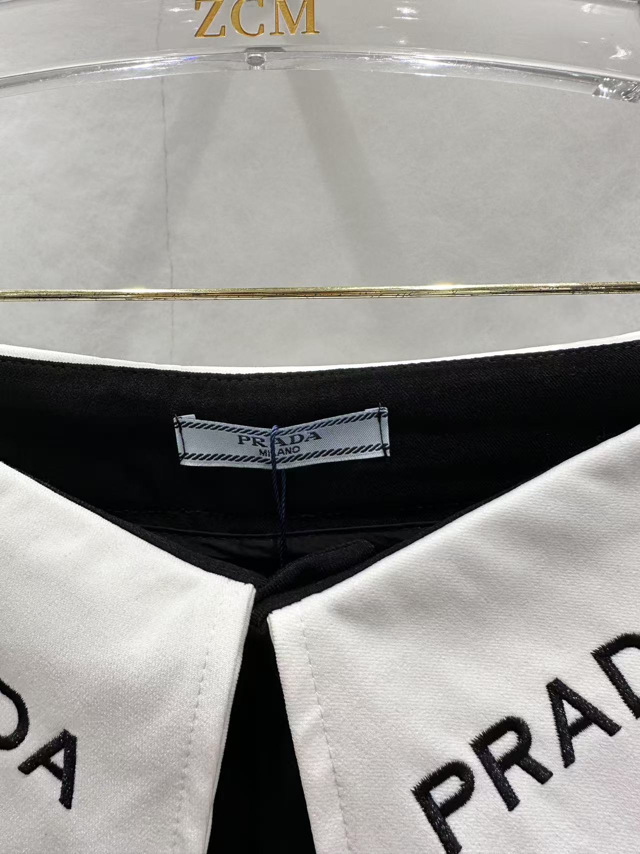 [TOP] PRADA Pant - Black