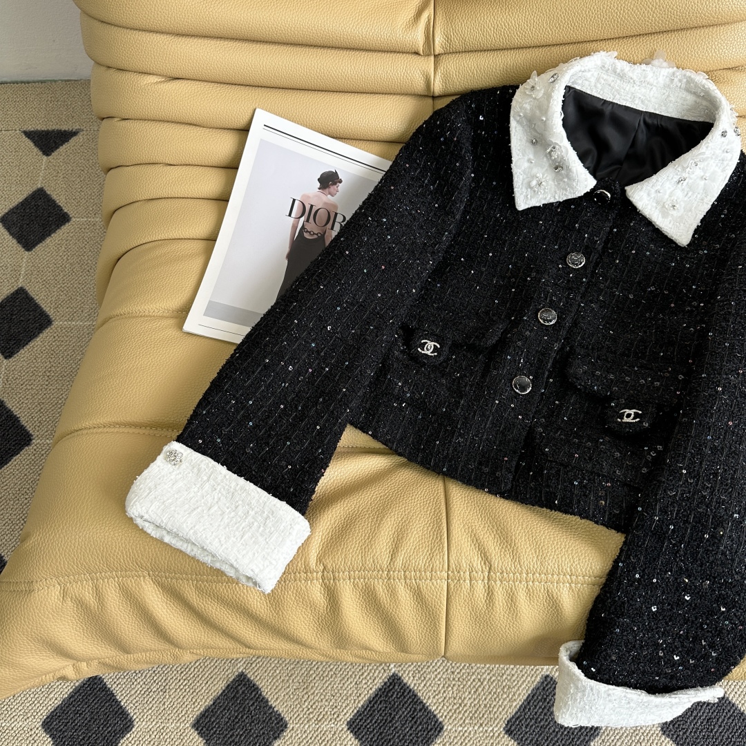 [TOP] CHANEL Tweed Jacket - Black
