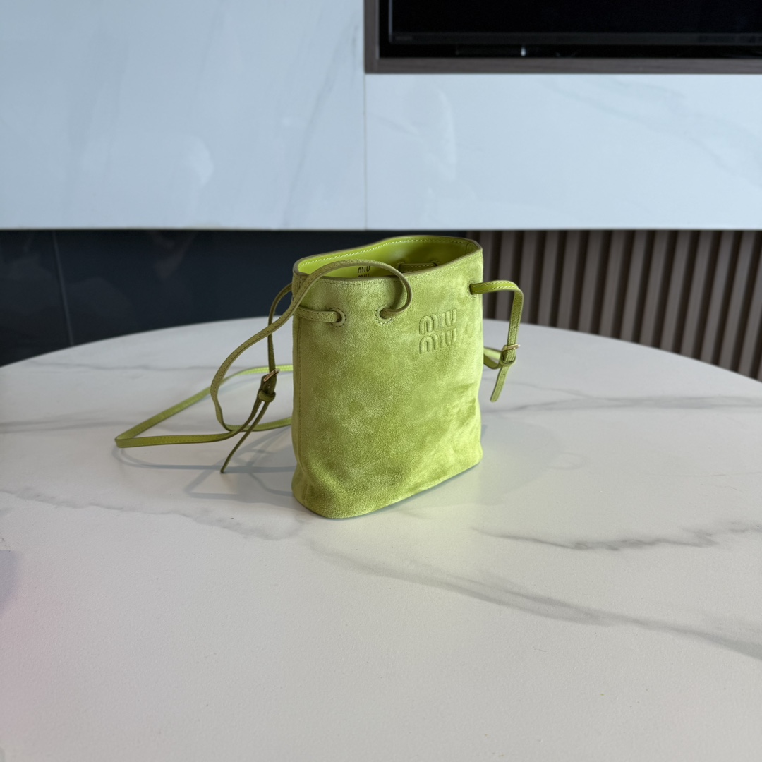 [TOP] Miu Miu Suede Bucket Bag 17x14x6cm - 3 Color