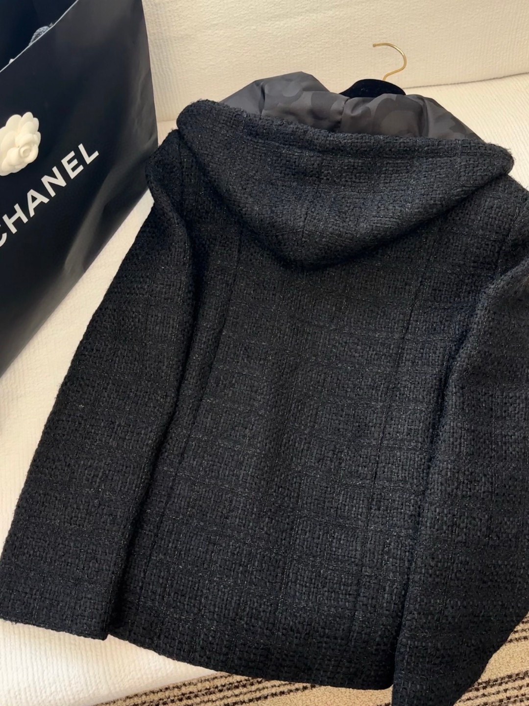 [TOP] CHANEL Tweed Hooded Jacket - Black