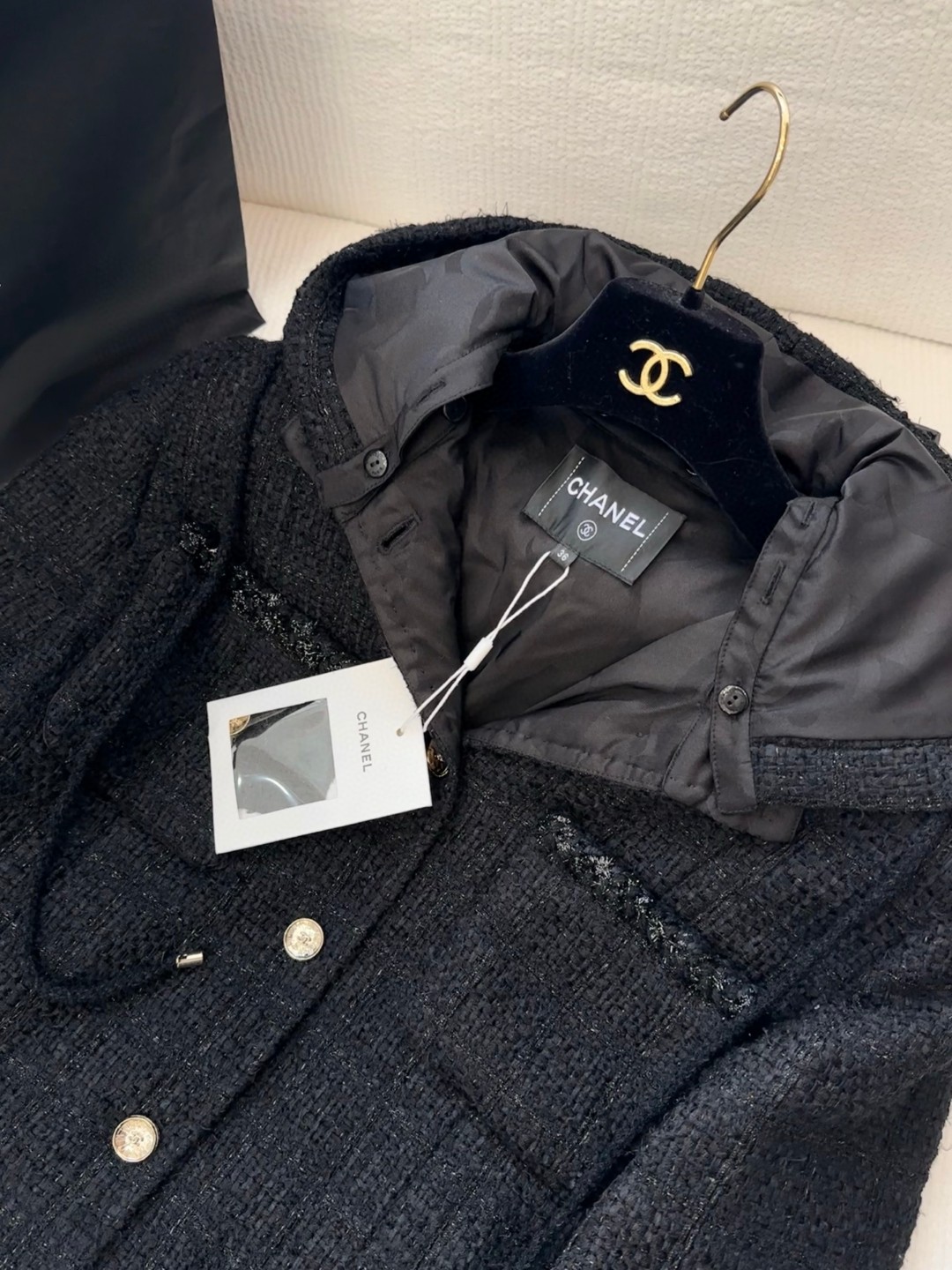 [TOP] CHANEL Tweed Hooded Jacket - Black