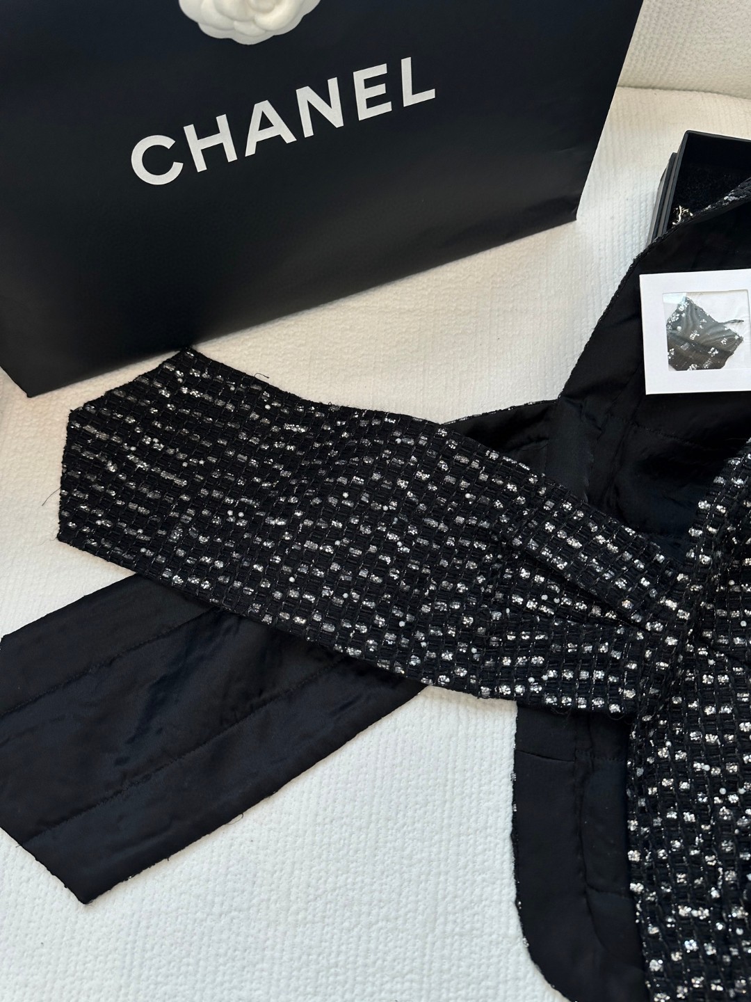 [TOP] CHANEL Tweed Jacket - Black