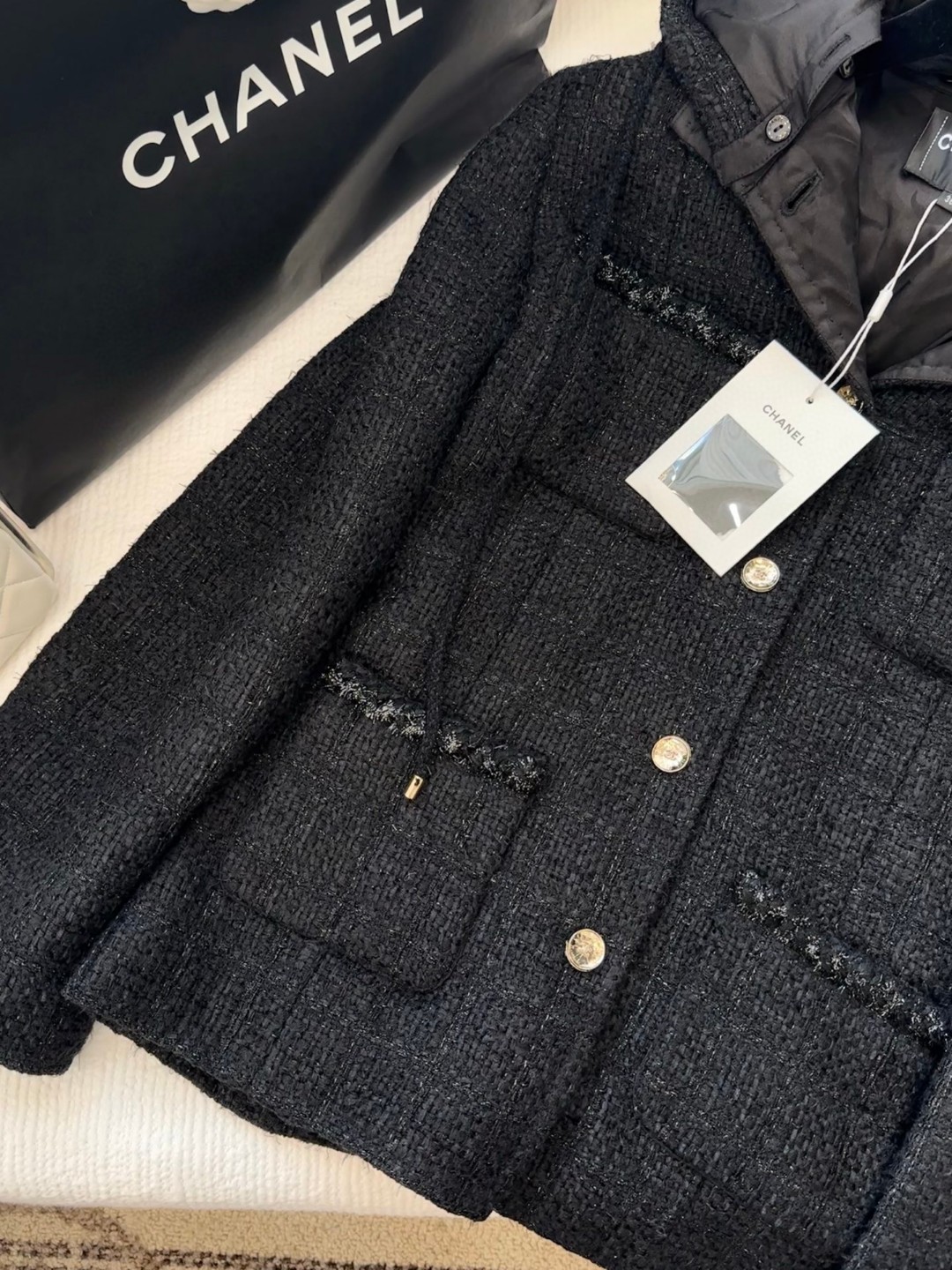 [TOP] CHANEL Tweed Hooded Jacket - Black