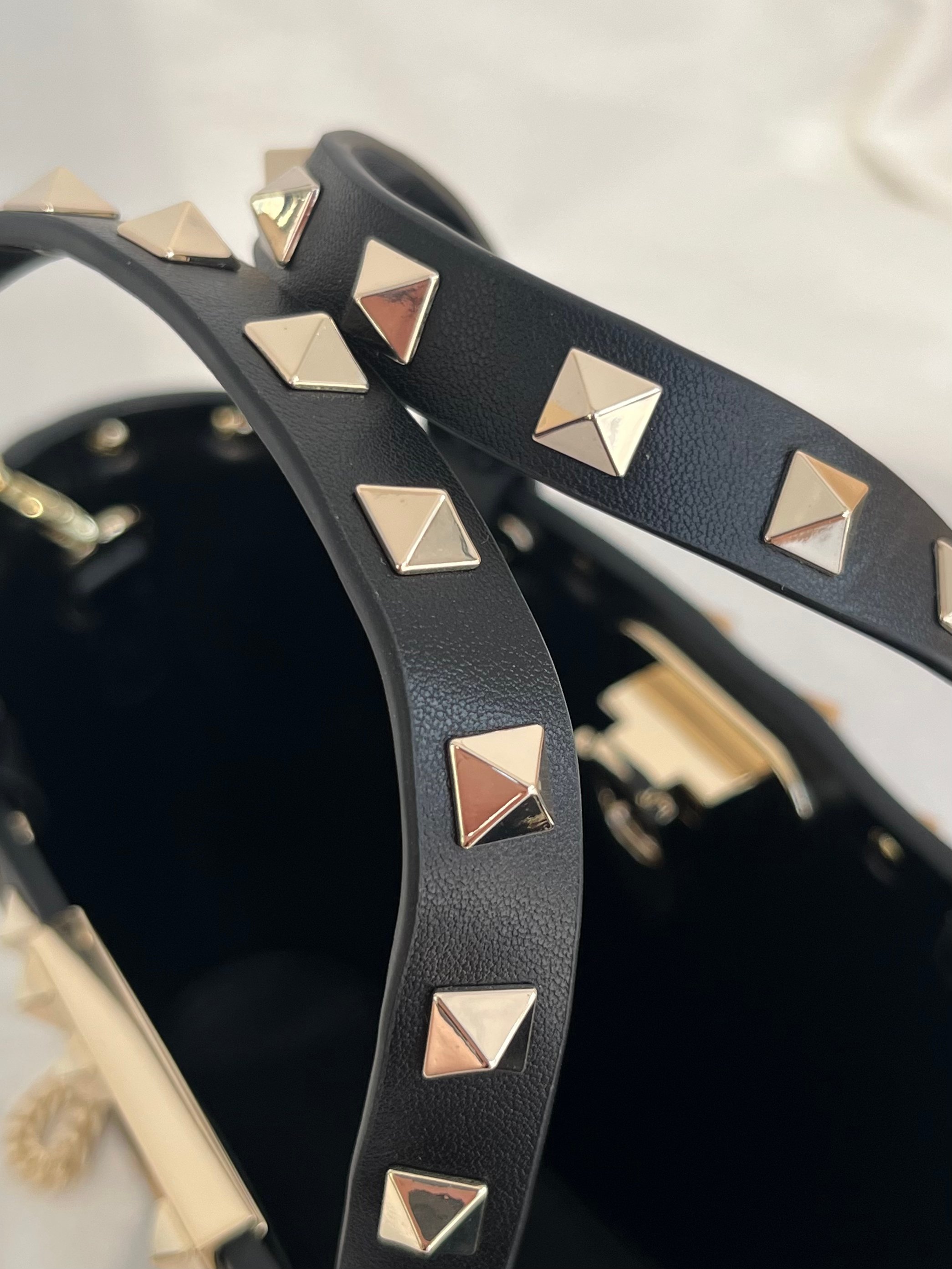 [TOP] VALENTINO Rockstud Leopard Print Tote Bag  32x29x7cm/23x15.5x6cm - Brown