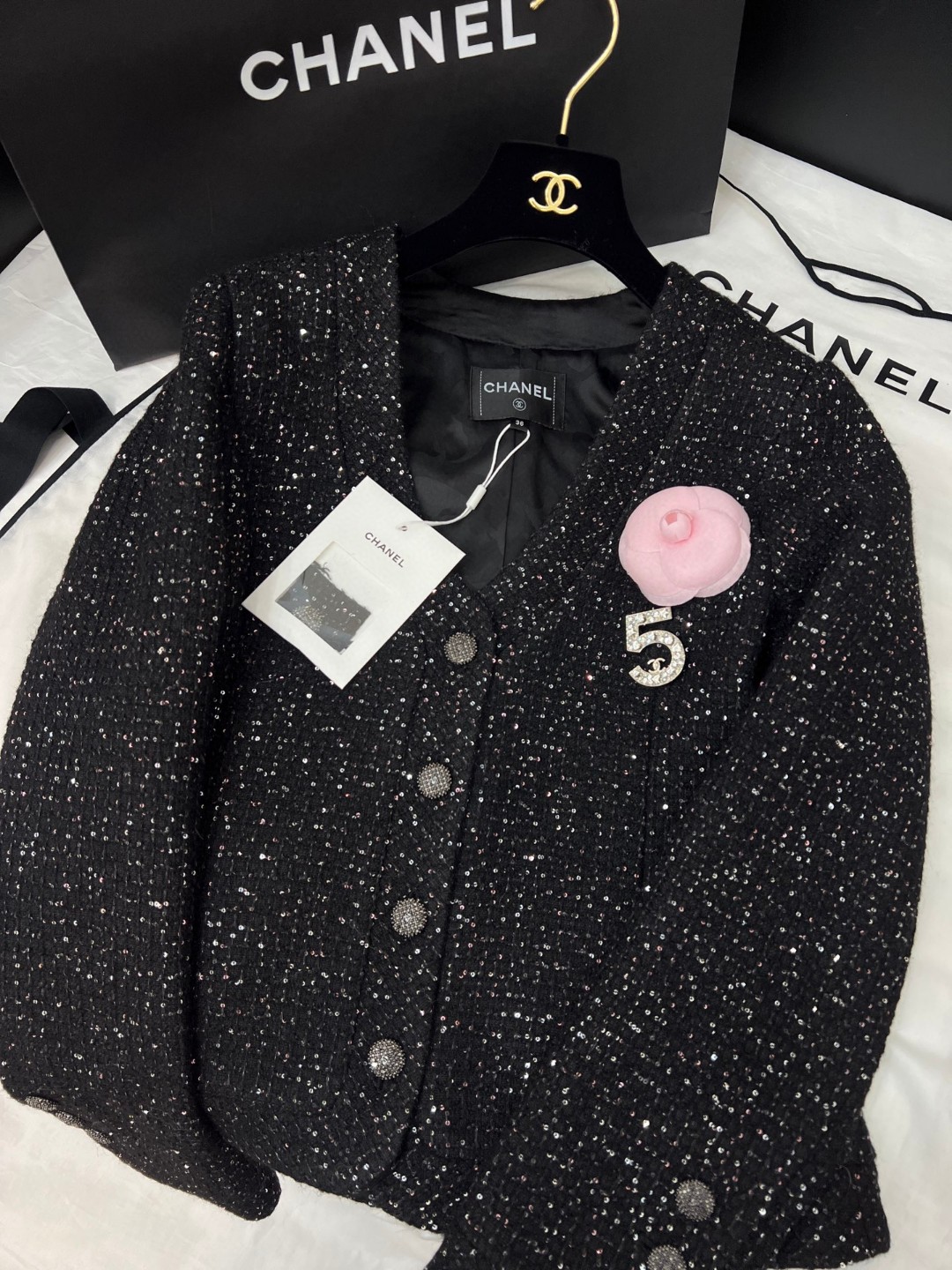 [TOP] CHANEL Tweed Jacket - Black