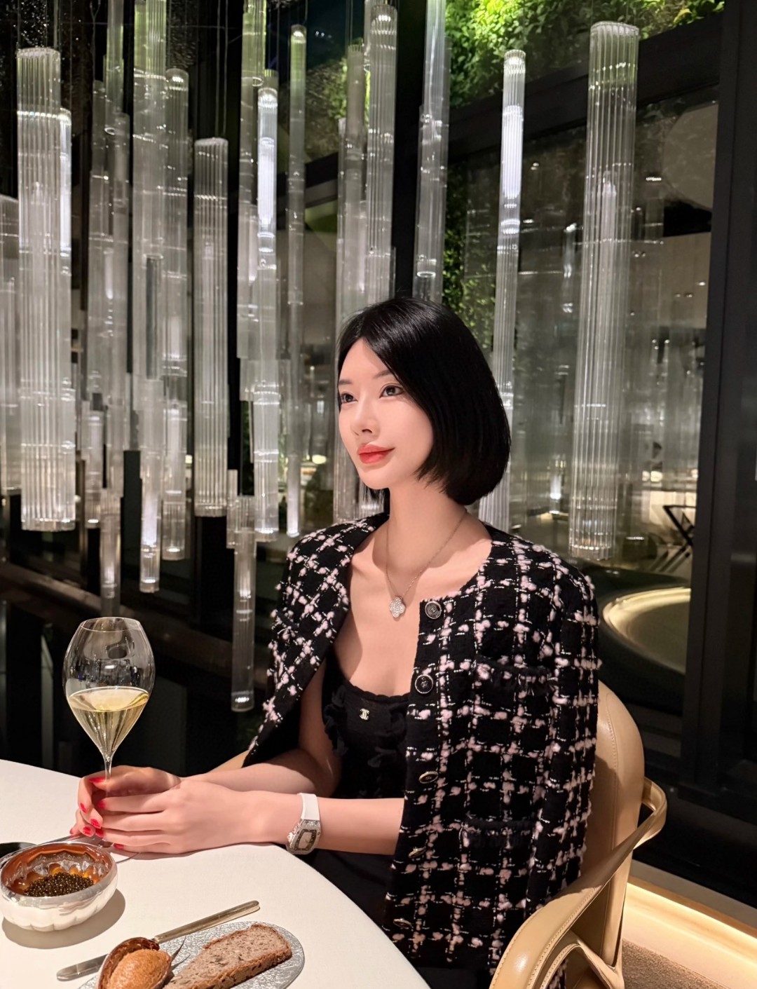 [TOP] CHANEL Tweed Jacket + Skirt - Black