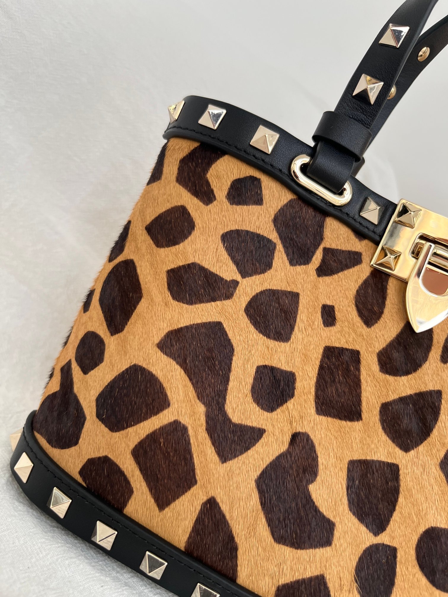 [TOP] VALENTINO Rockstud Leopard Print Tote Bag  32x29x7cm/23x15.5x6cm - Brown