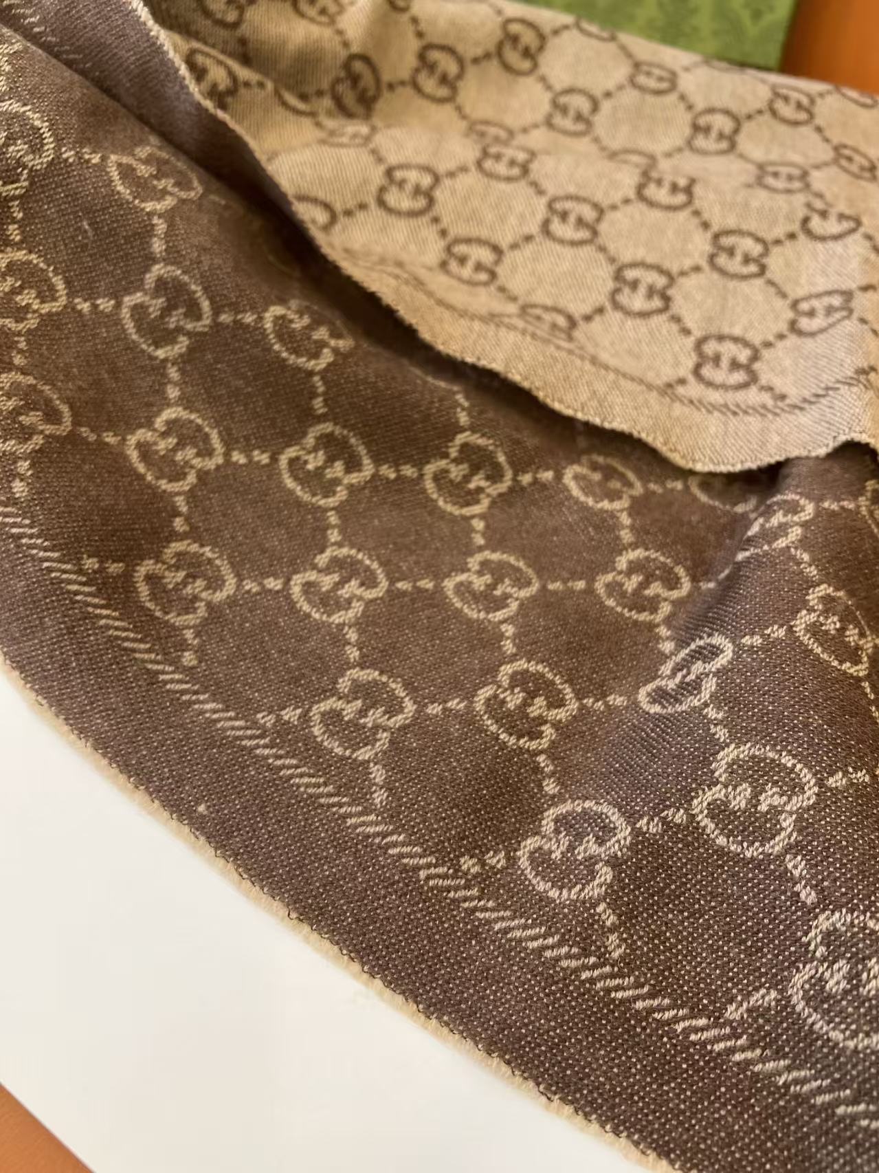 [TOP] GUCCI Cashmere Scarf  - Brown
