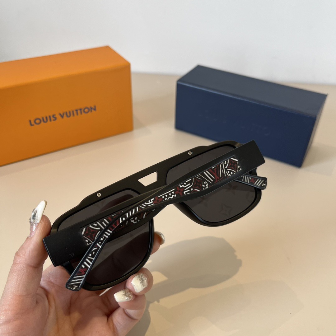 [TOP] Louis Vuitton LV Sunglasses - 2 Colors