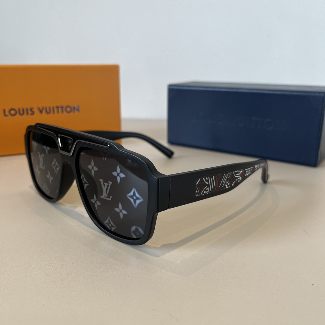 [TOP] Louis Vuitton LV Sunglasses - 2 Colors