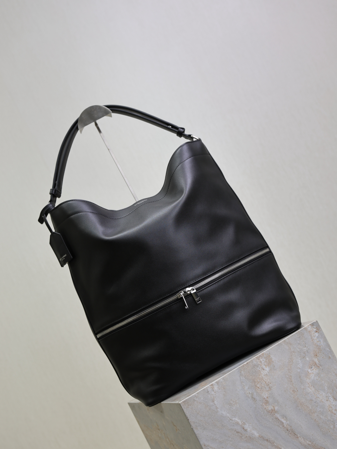 [TOP] Yves Saint Laurent YSL Cowhide Hobo Bag  31×40×17cm -Black