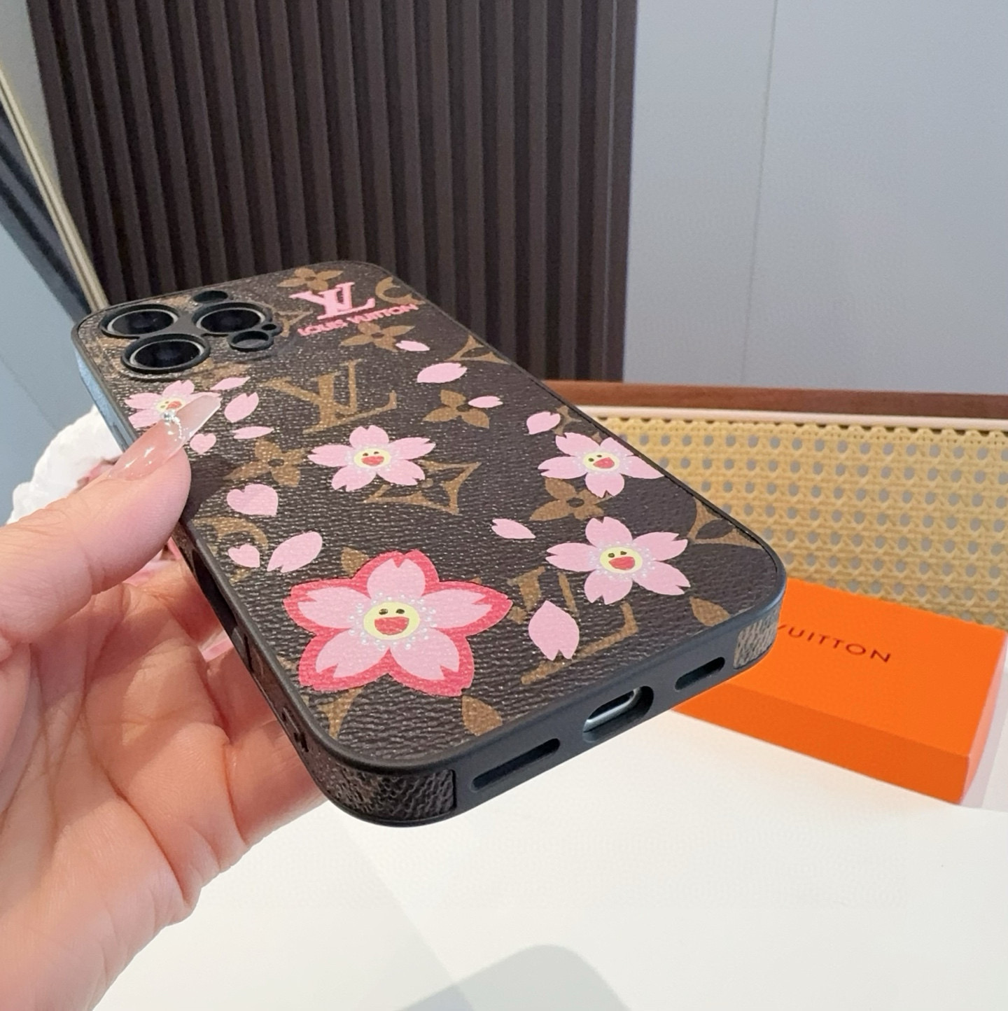[TOP] Louis Vuitton LV Phone Case with Cherry Blossom Pattern - Brown