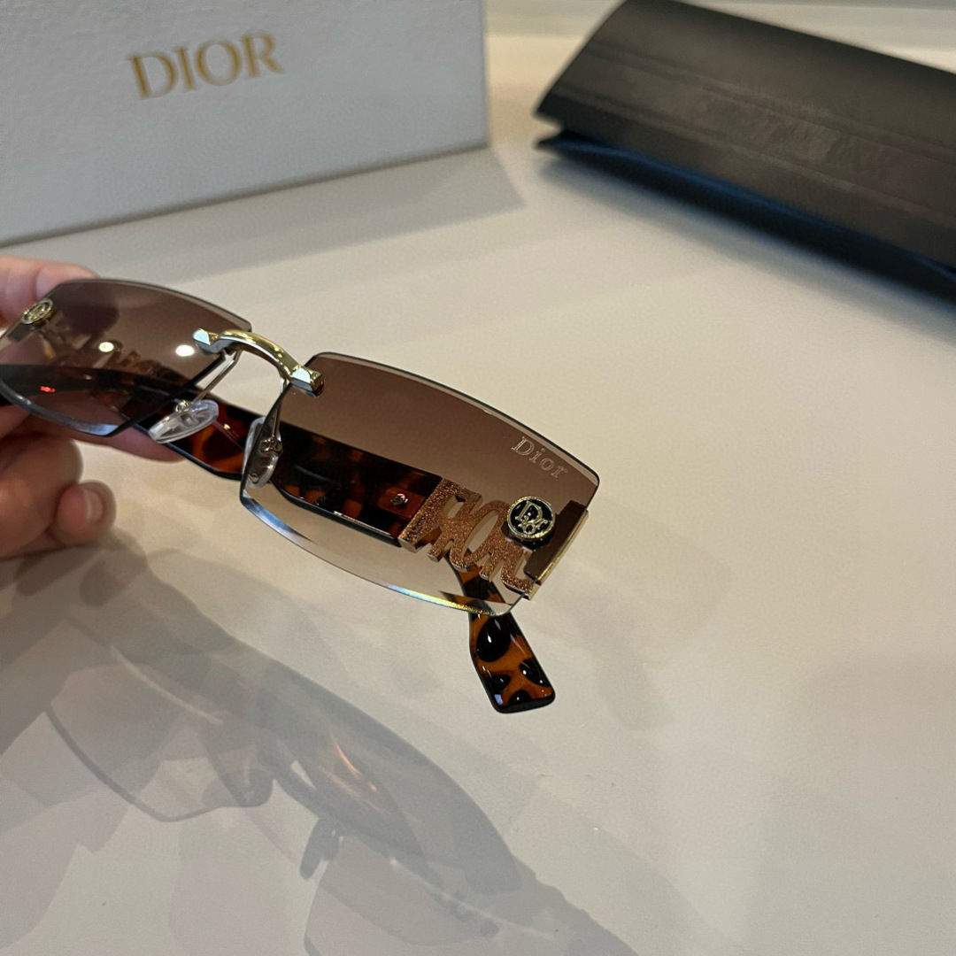 [TOP] Christian Dior Sunglasses - 3 Colors