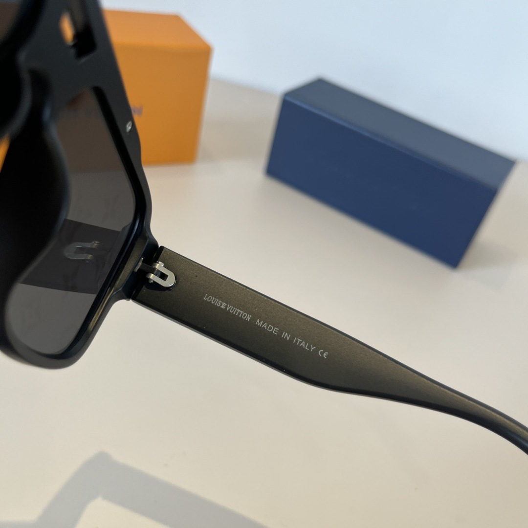 [TOP] Louis Vuitton LV Sunglasses - 2 Colors