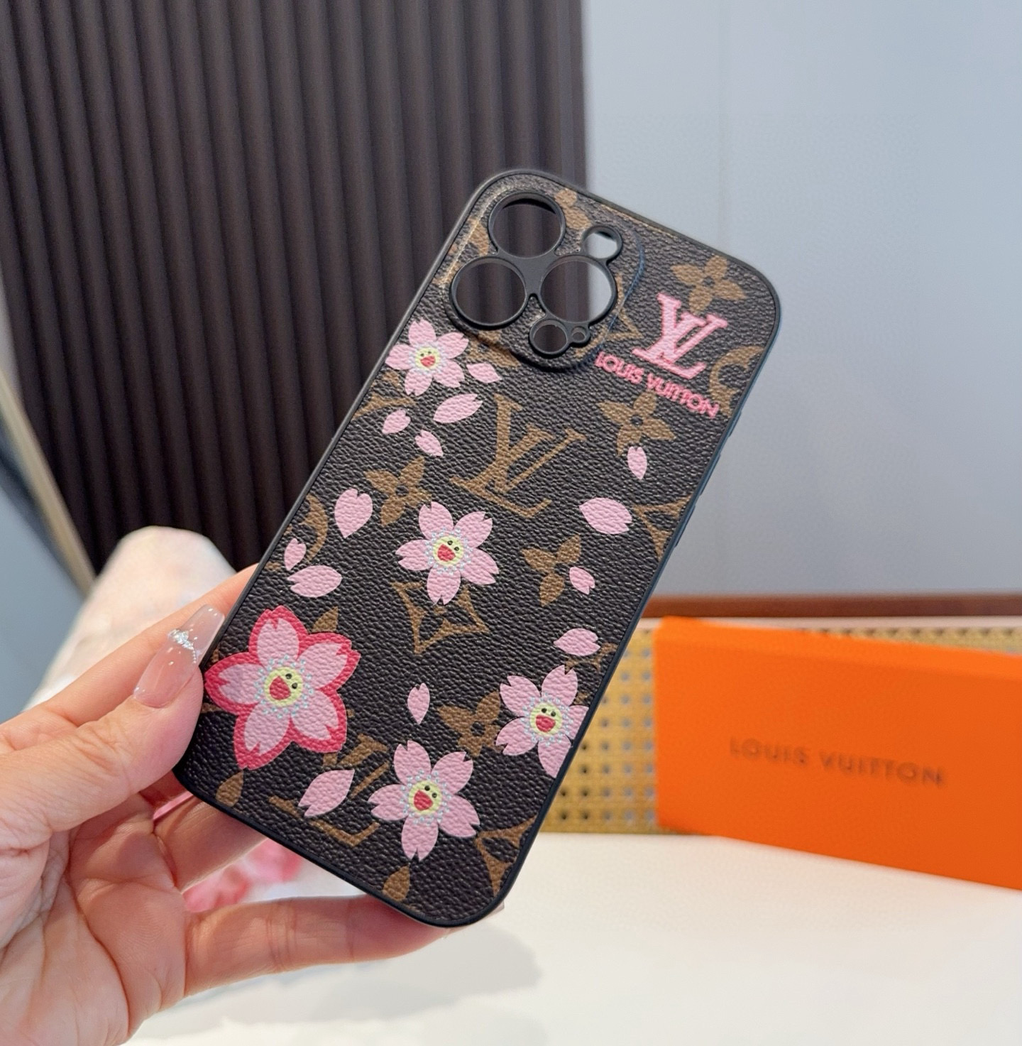 [TOP] Louis Vuitton LV Phone Case with Cherry Blossom Pattern - Brown