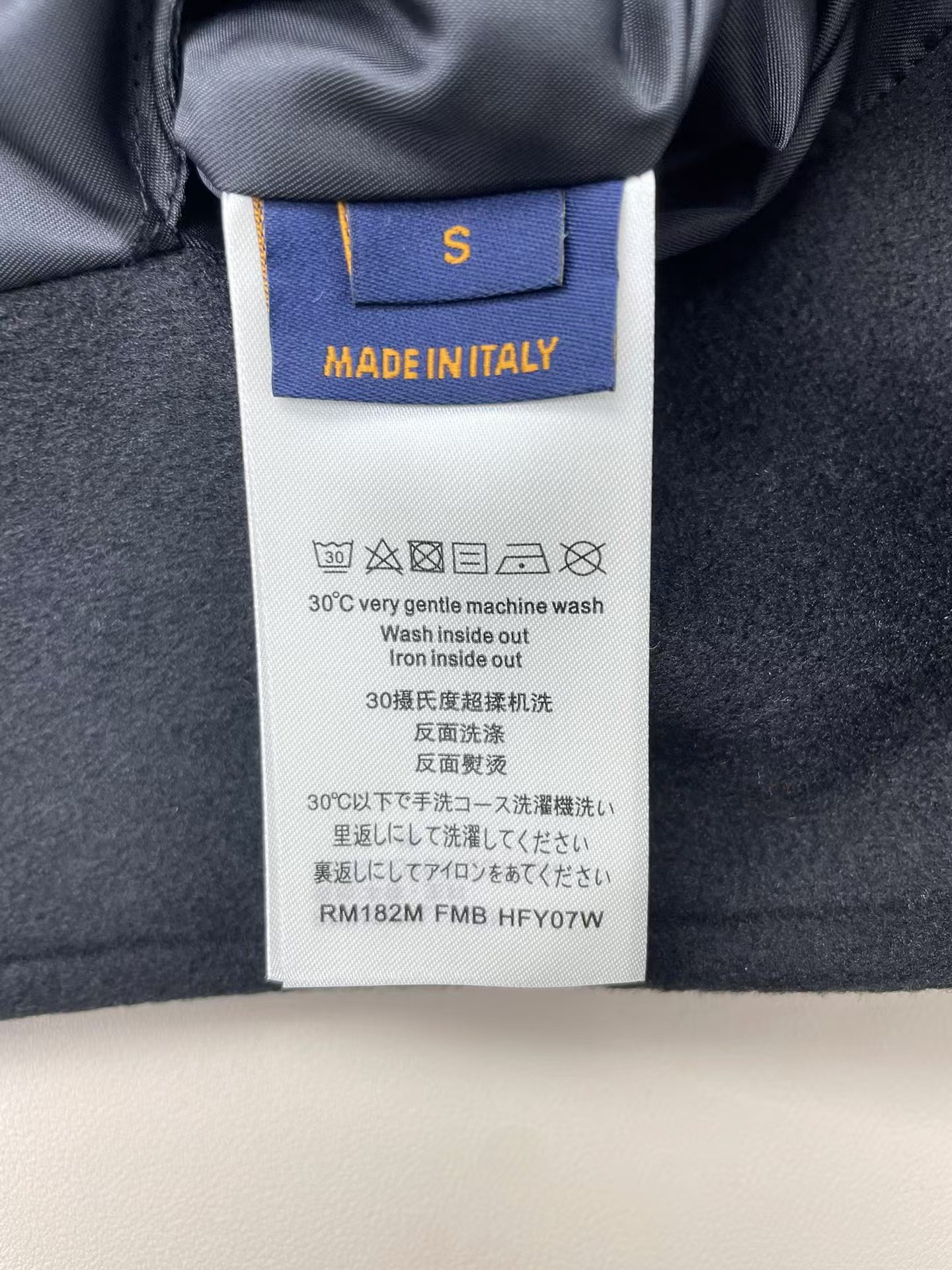 [TOP] Louis Vuitton LV Men's/Women's Jacket - Black