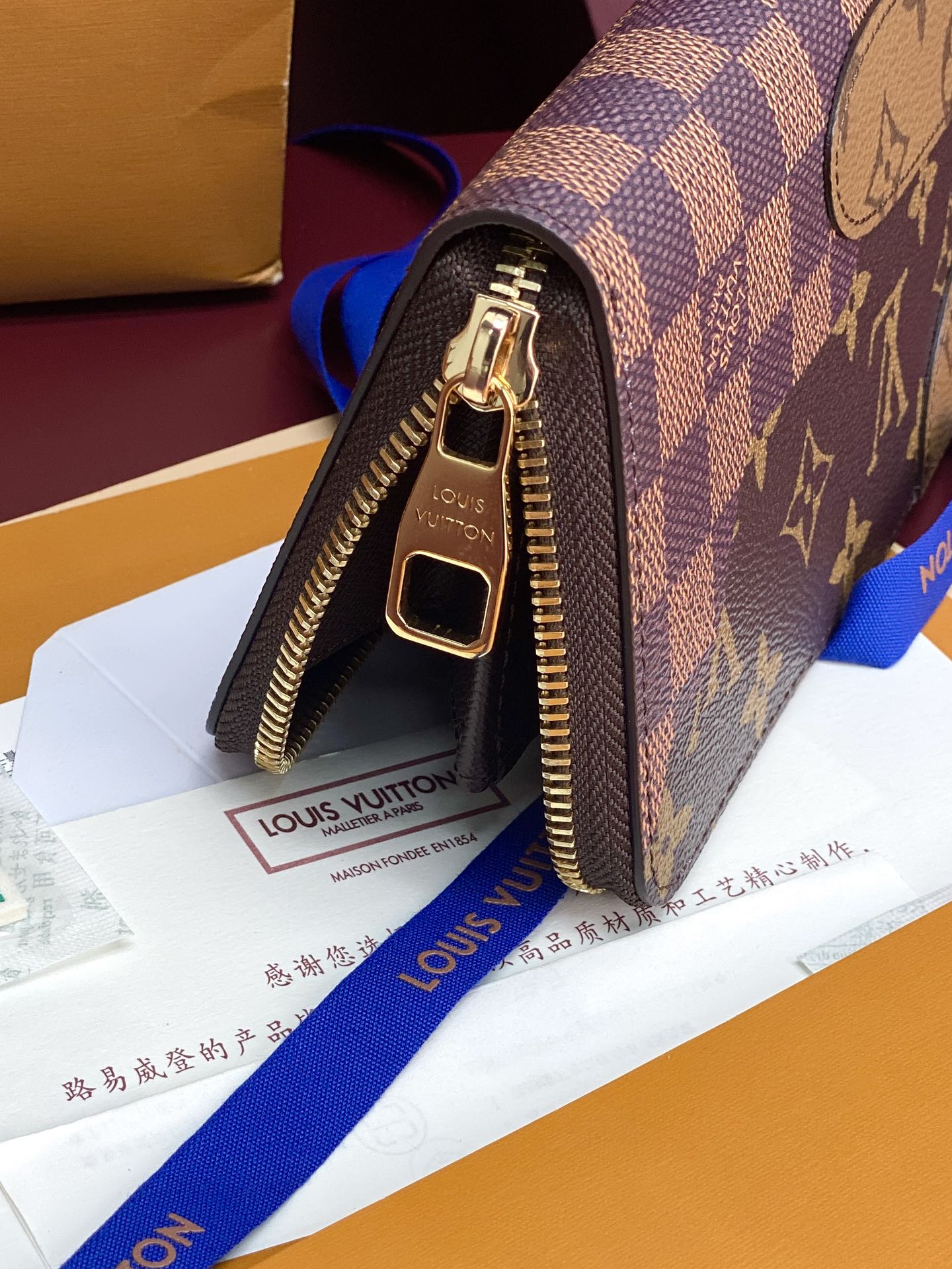 [TOP] Louis Vuitton LV Monogram Landscape Zip Wallet 19.5x10.5x2.5cm - Brown