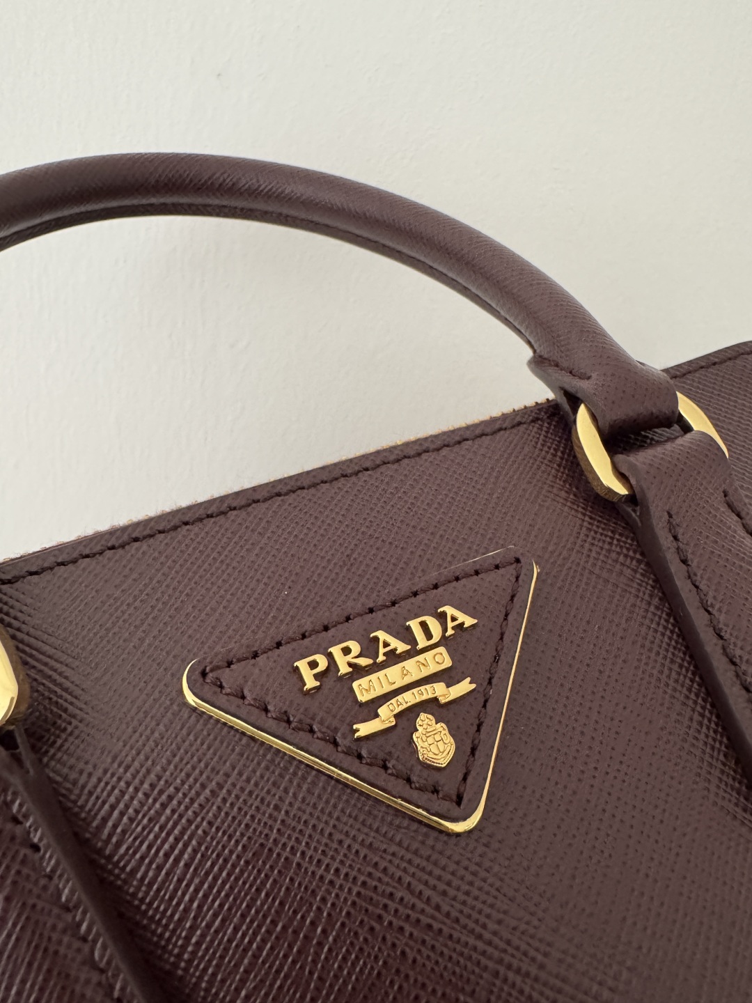 [TOP] PRADA Galleria Mini Saffiano Bag 20x15x9.5cm - Chocolate