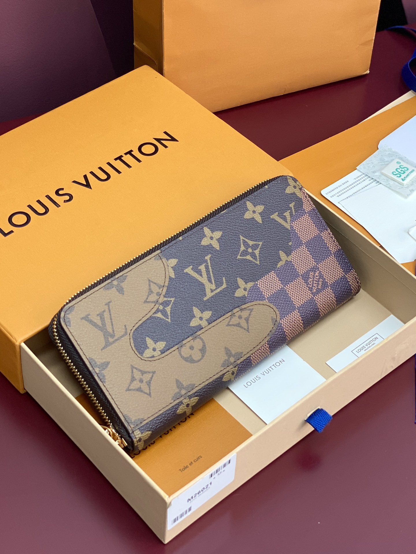 [TOP] Louis Vuitton LV Monogram Landscape Zip Wallet 19.5x10.5x2.5cm - Brown