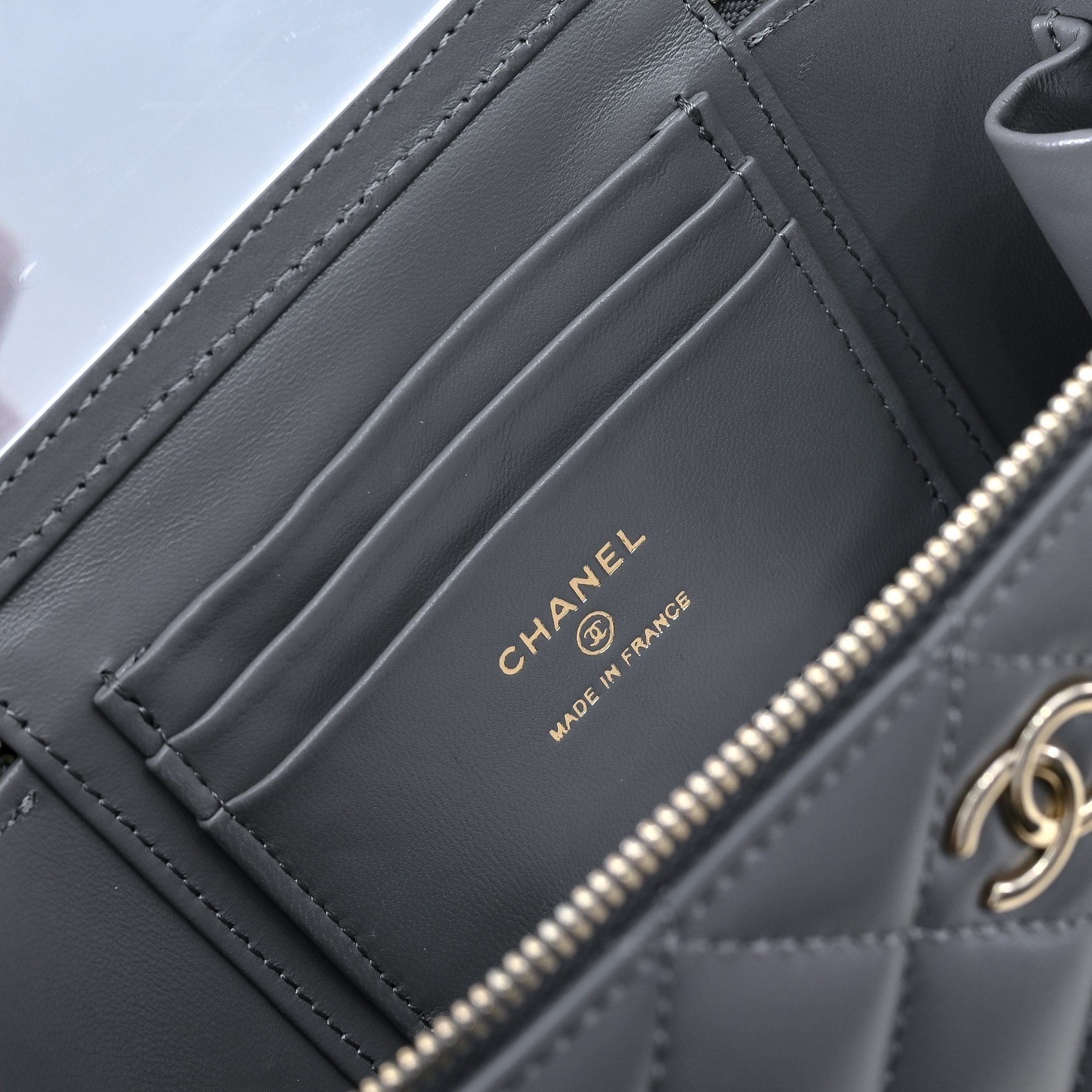 [TOP] CHANEL Vanity Case Bag 17cm - Gray