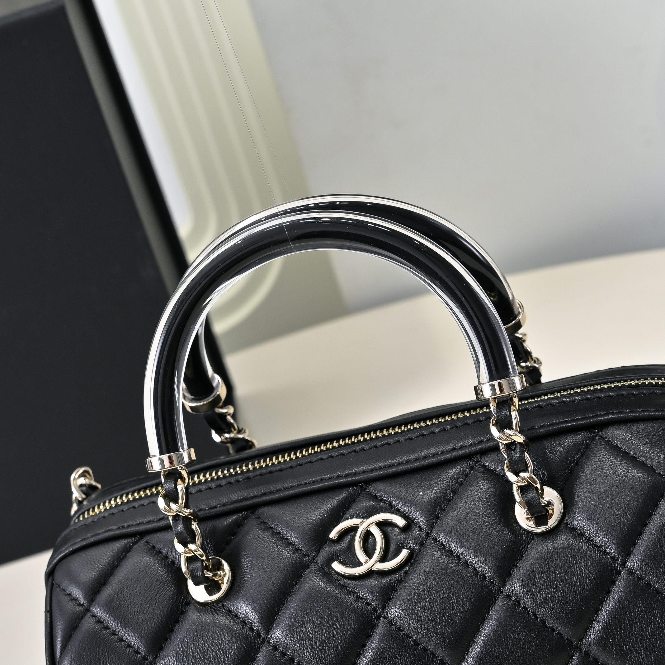 [TOP] CHANEL Boston Bag 18.5x11.5x11cm - Black