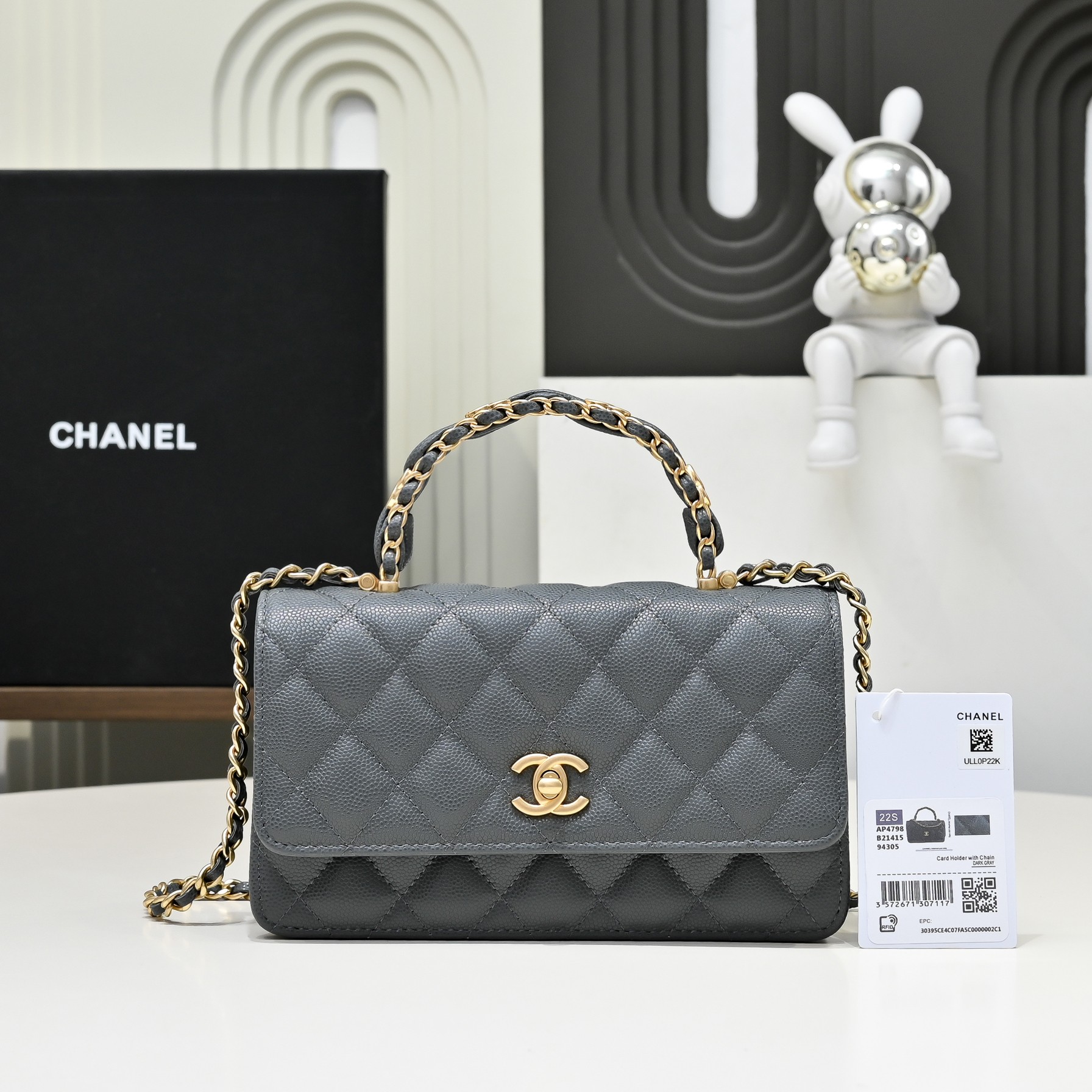 [TOP] CHANEL WOC Bag with CC Logo Handle Calfskin 18.5 cm - Gray
