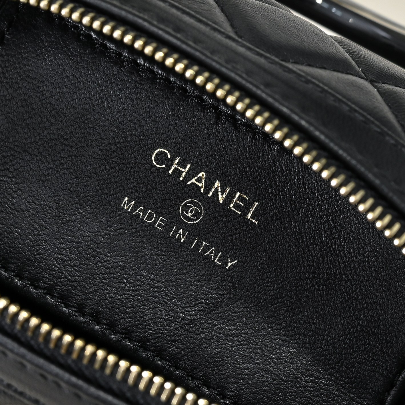 [TOP] CHANEL Boston Bag 18.5x11.5x11cm - Black